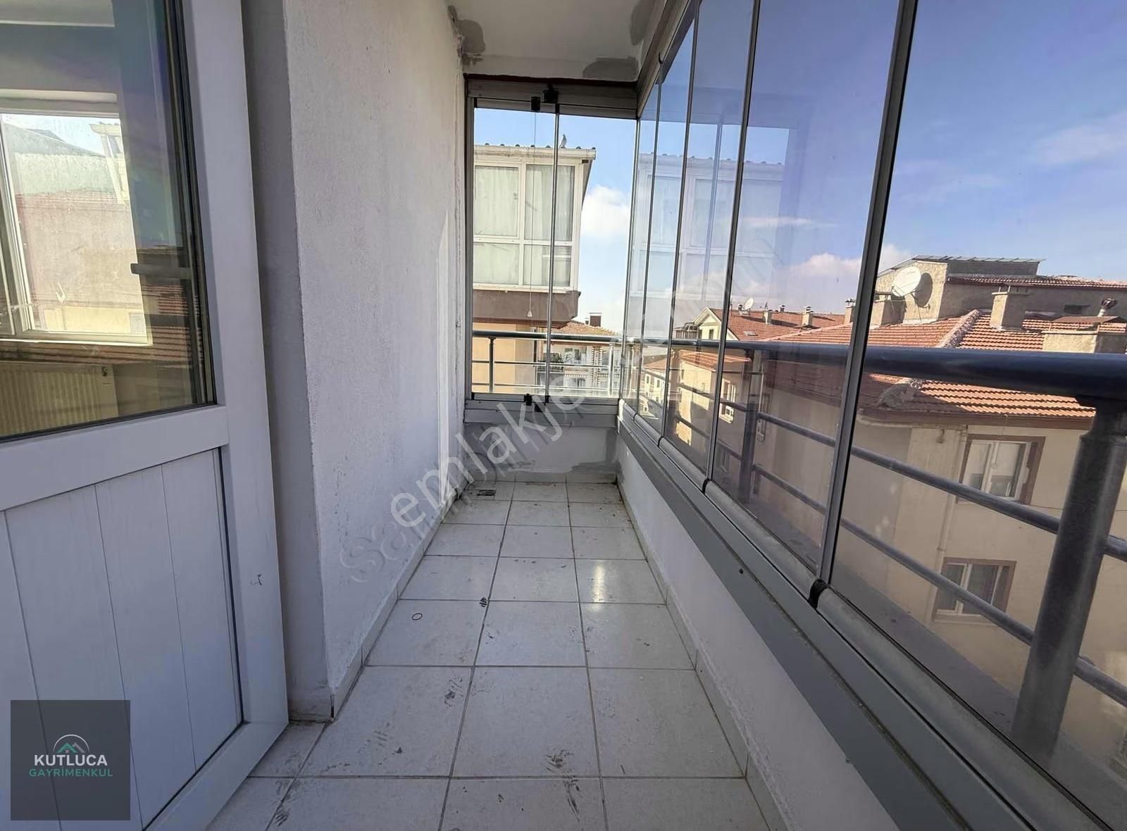 3+1 Okul Ve Market Yakını Masrafsız Ara Kat Asansörlü Kök Tapu!! - Görsel 31