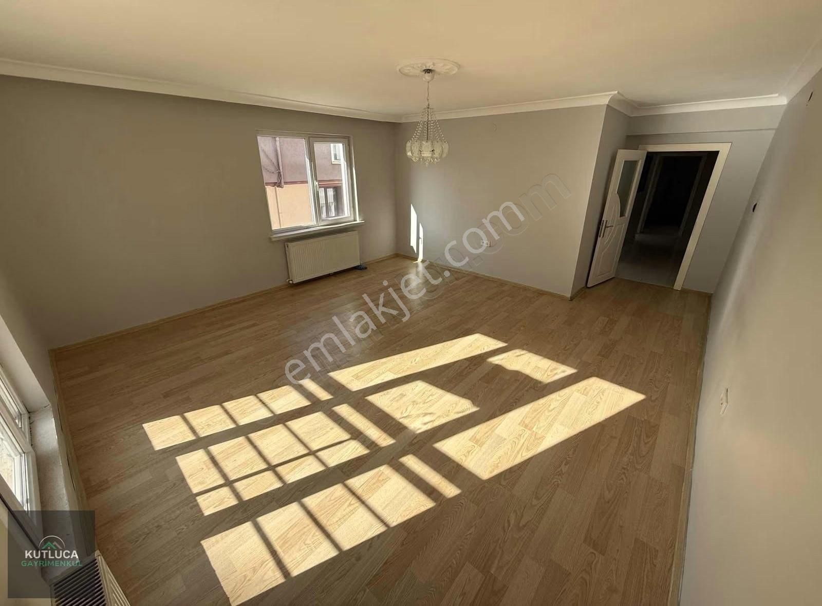 3+1 Okul Ve Market Yakını Masrafsız Ara Kat Asansörlü Kök Tapu!! - Görsel 17