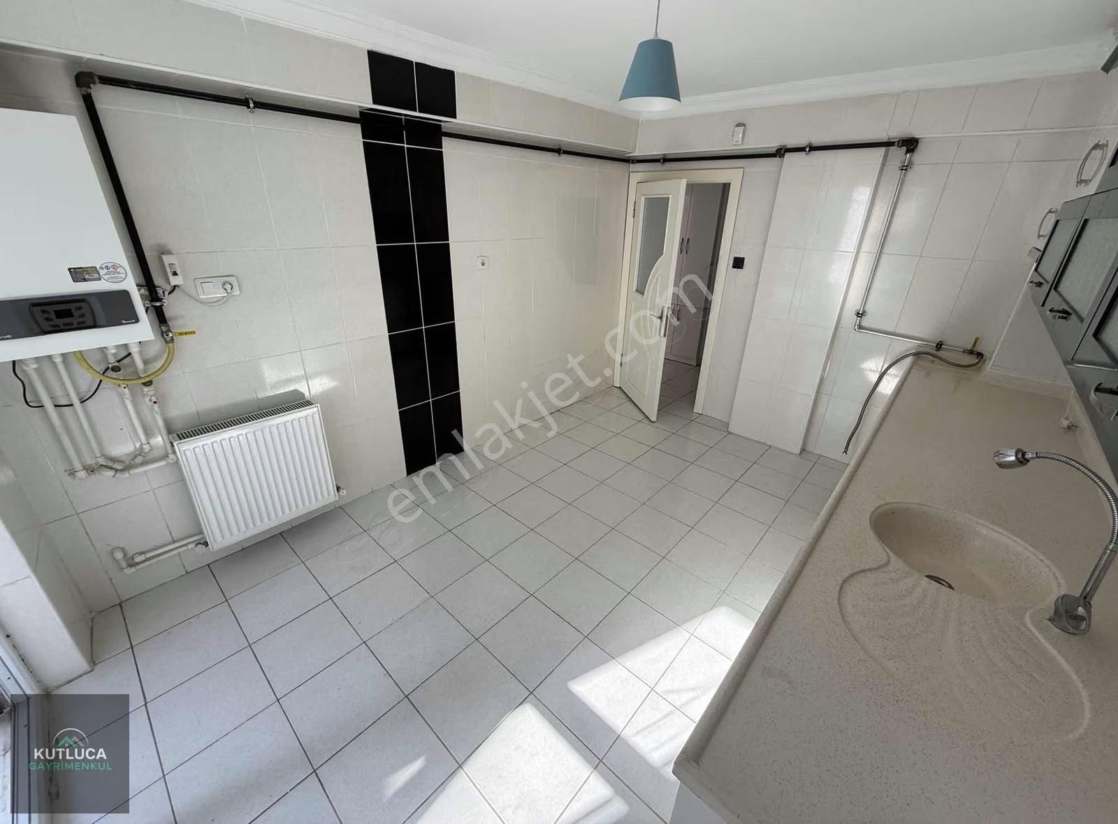 3+1 Okul Ve Market Yakını Masrafsız Ara Kat Asansörlü Kök Tapu!! - Görsel 11