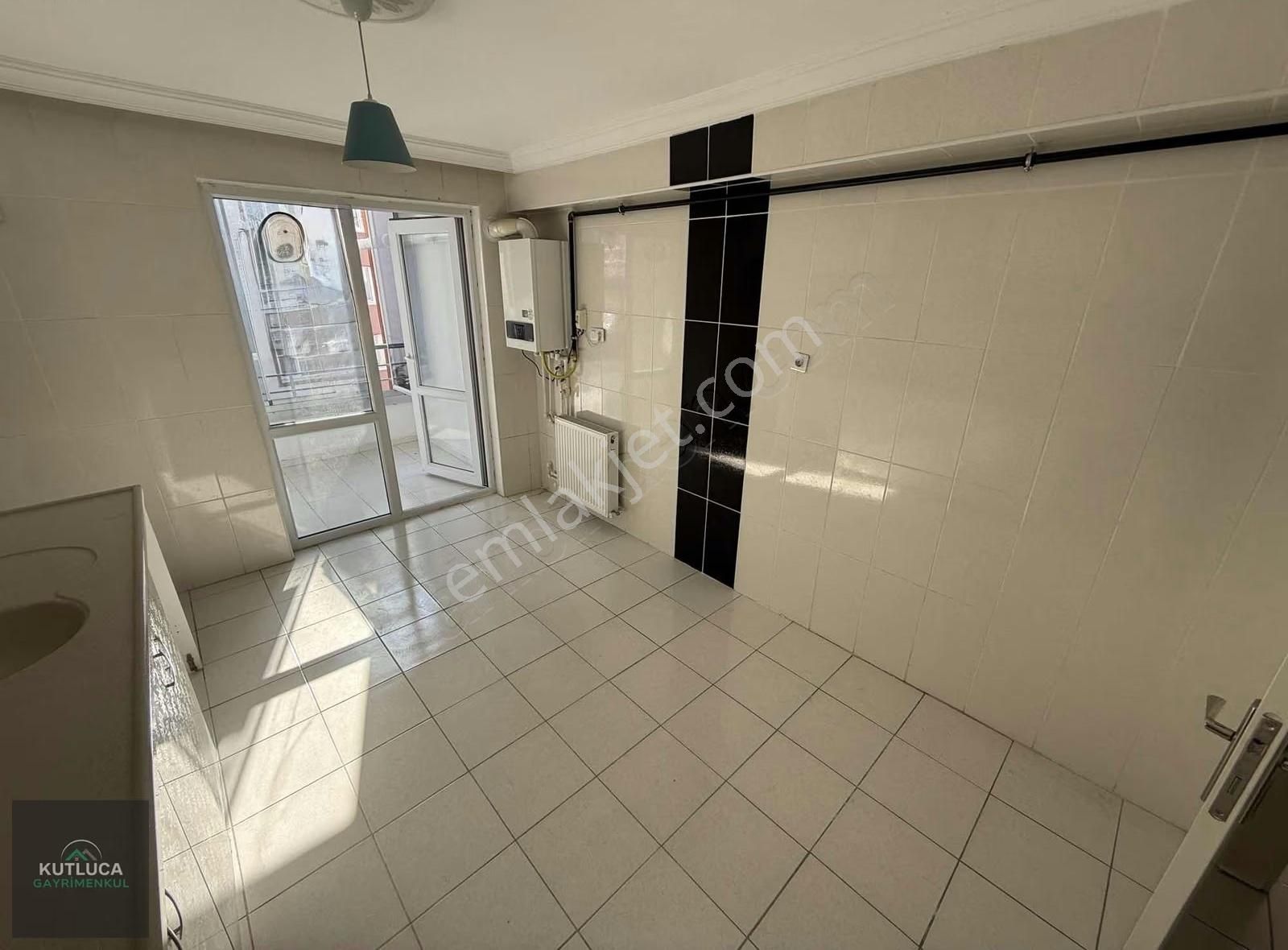 3+1 Okul Ve Market Yakını Masrafsız Ara Kat Asansörlü Kök Tapu!! - Görsel 12