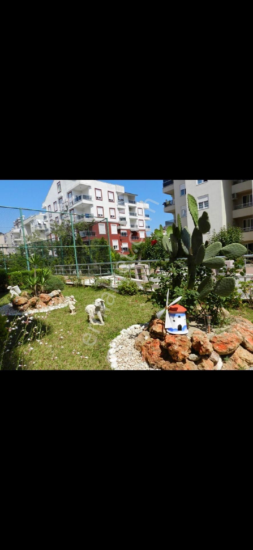 Konyaaltı Limanda Havuzlu 2+1 Eşyalı Kiralık Daire - Görsel 3