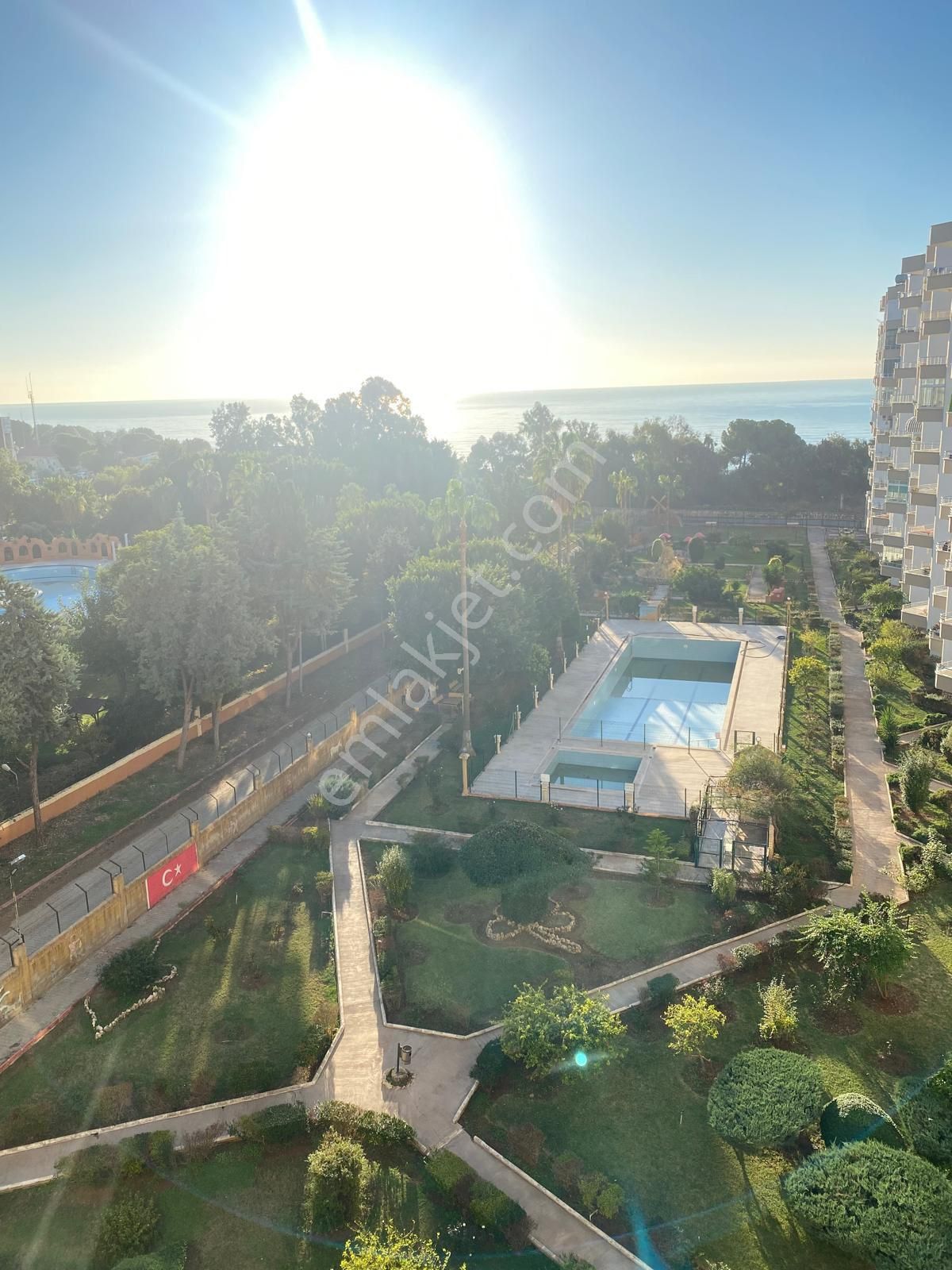 Mezitli’de Full Deniz Manzaralı 2+1 Eşyalı Kiralık Daire - Görsel 2