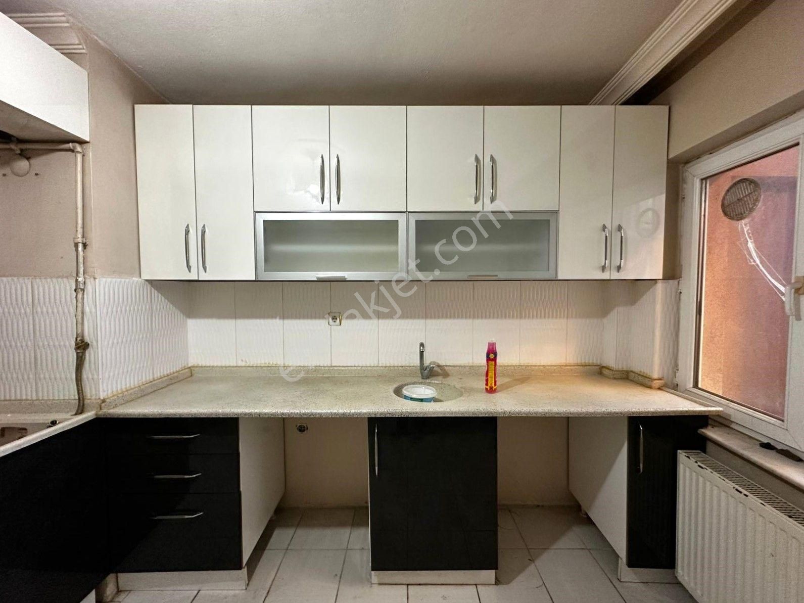 Recep Ümit Emlak'tan Gazi Yakup Satar Caddesi Yakınında Ferah Ara Kat Kiralık 3+1 Daire - Görsel 7