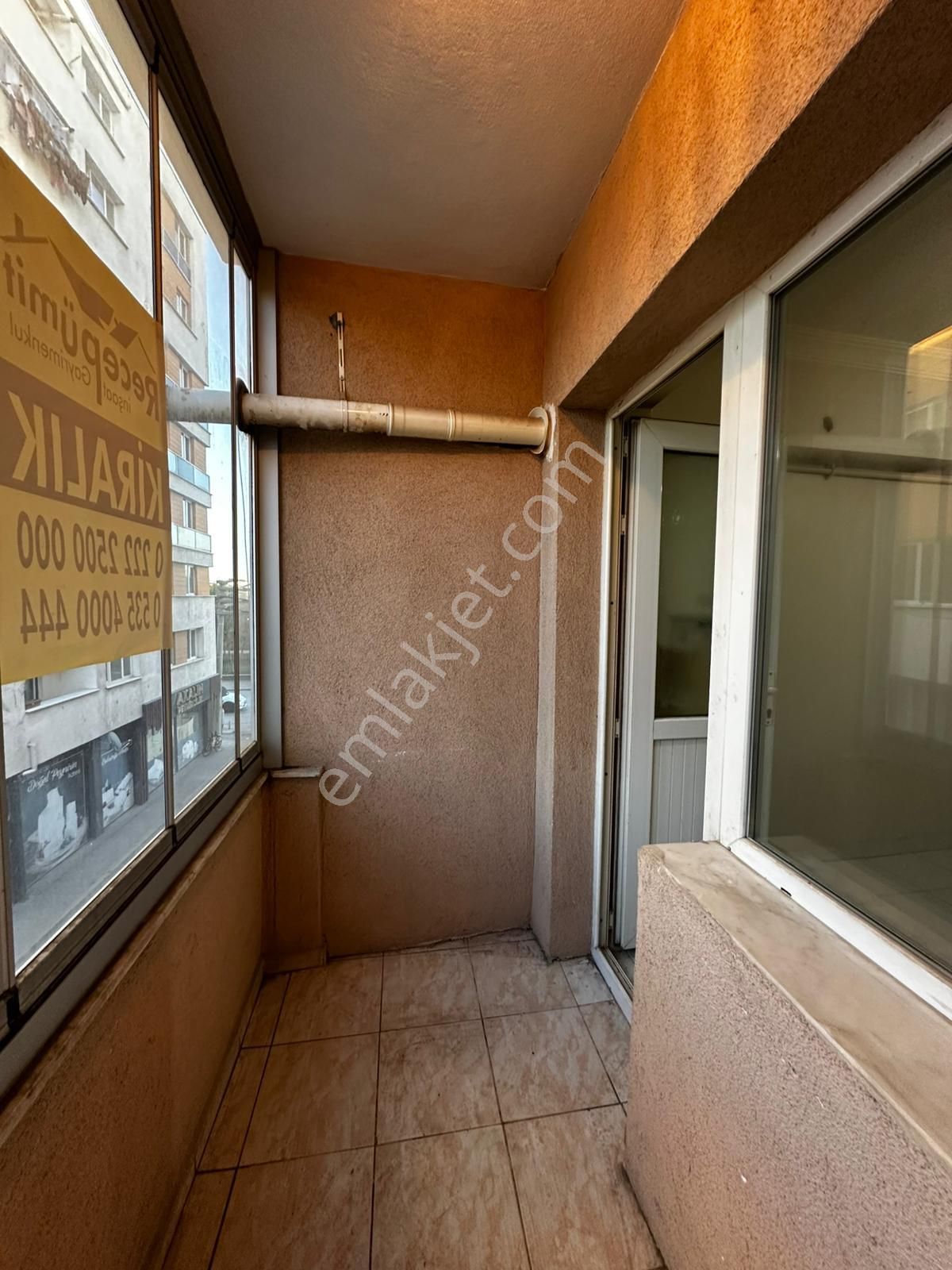 Recep Ümit Emlak'tan Gazi Yakup Satar Caddesi Yakınında Ferah Ara Kat Kiralık 3+1 Daire - Görsel 14