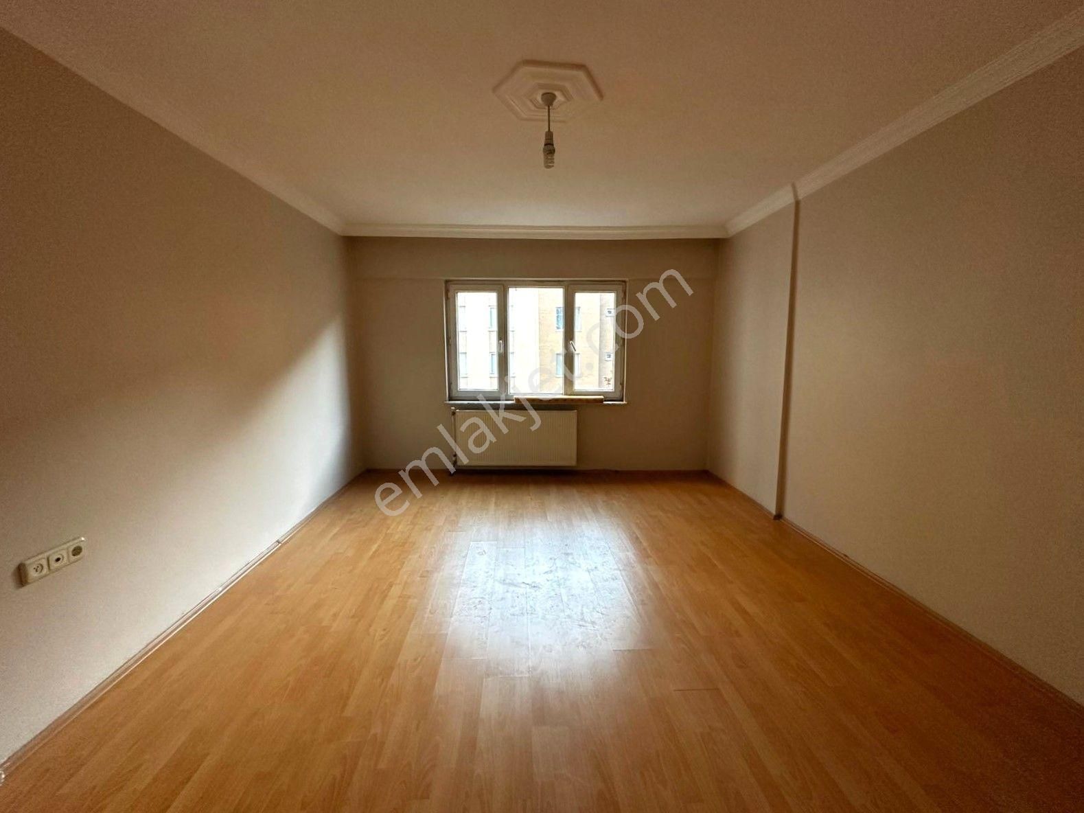 Recep Ümit Emlak'tan Gazi Yakup Satar Caddesi Yakınında Ferah Ara Kat Kiralık 3+1 Daire - Görsel 3