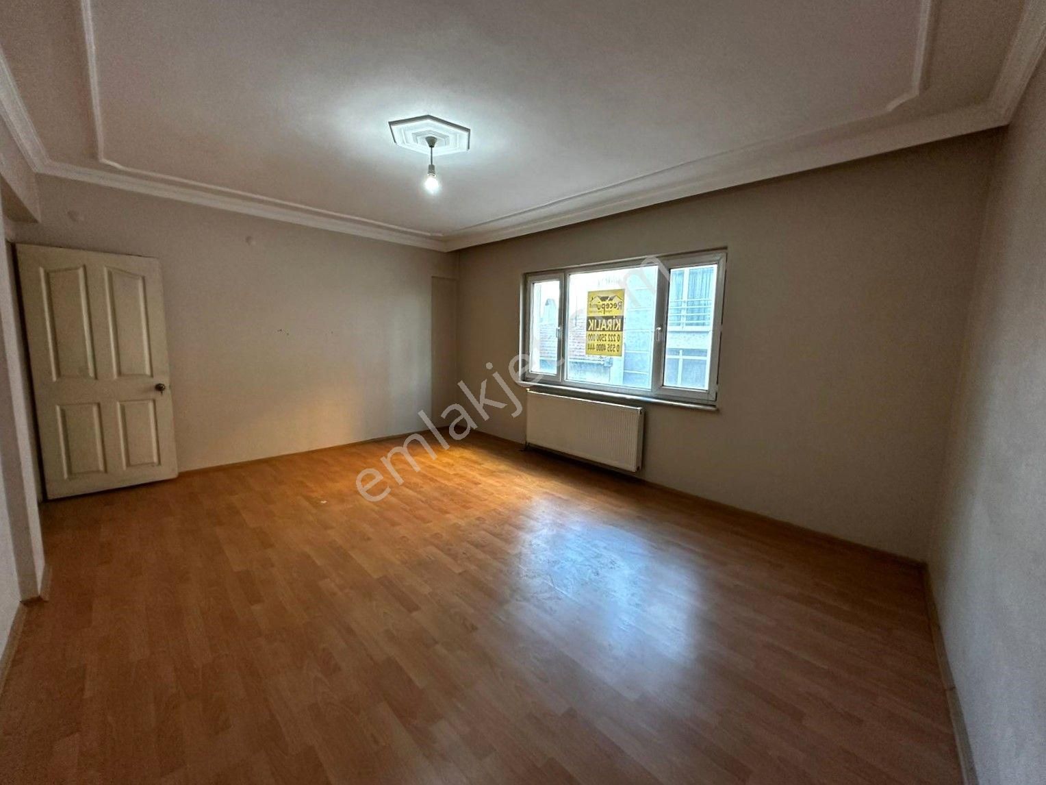 Recep Ümit Emlak'tan Gazi Yakup Satar Caddesi Yakınında Ferah Ara Kat Kiralık 3+1 Daire - Görsel 5