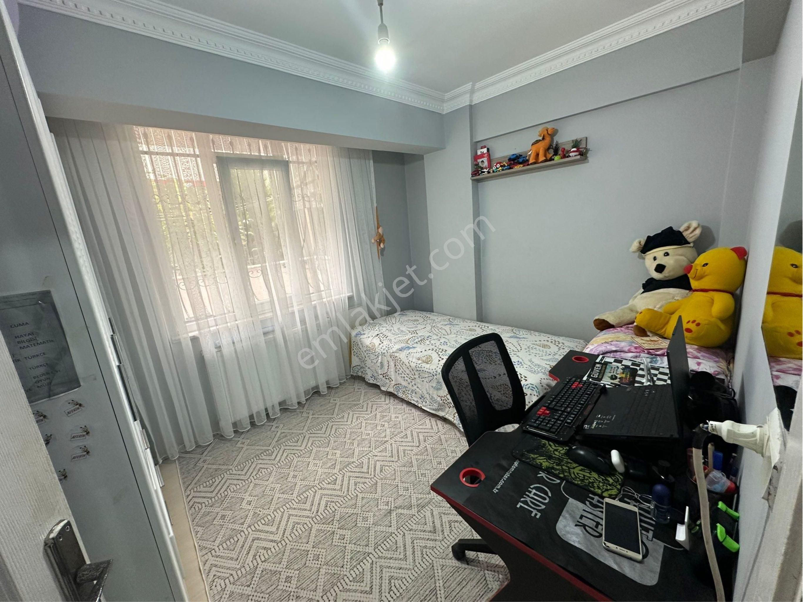 Avcılar Cihangirde 2+1 Bahçe Katı 12 Yaşında Metrobüs Sokağında - Görsel 11