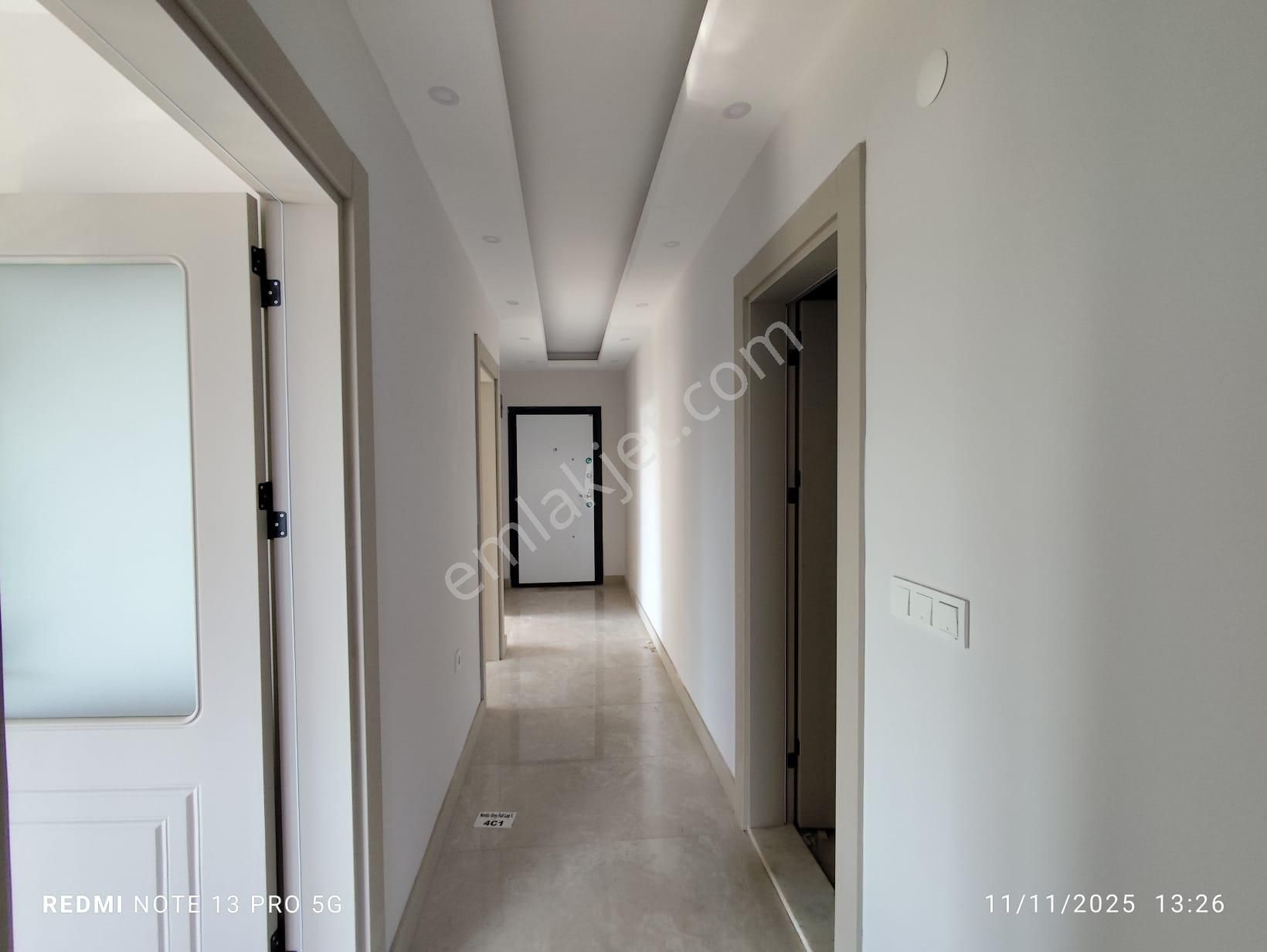 Ayvalık Altınovada 3 Katlı Binanın 1.katı: 2+1 Sıfır Lüks Daire - Görsel 15