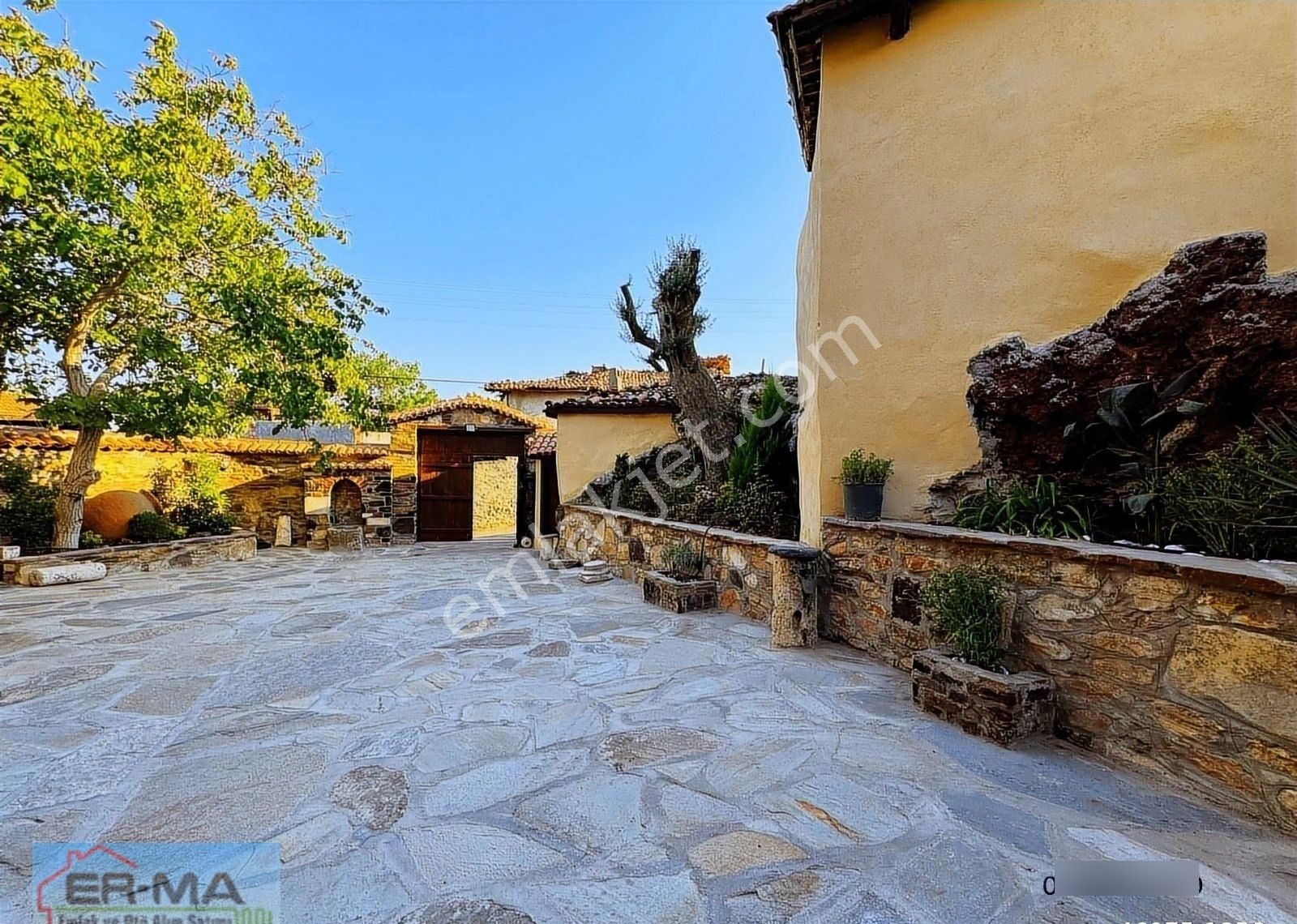 Kula'da Yeni Restore Edilmiş 280 M2 Arsa Üstünde Tarihi Konak - Görsel 10