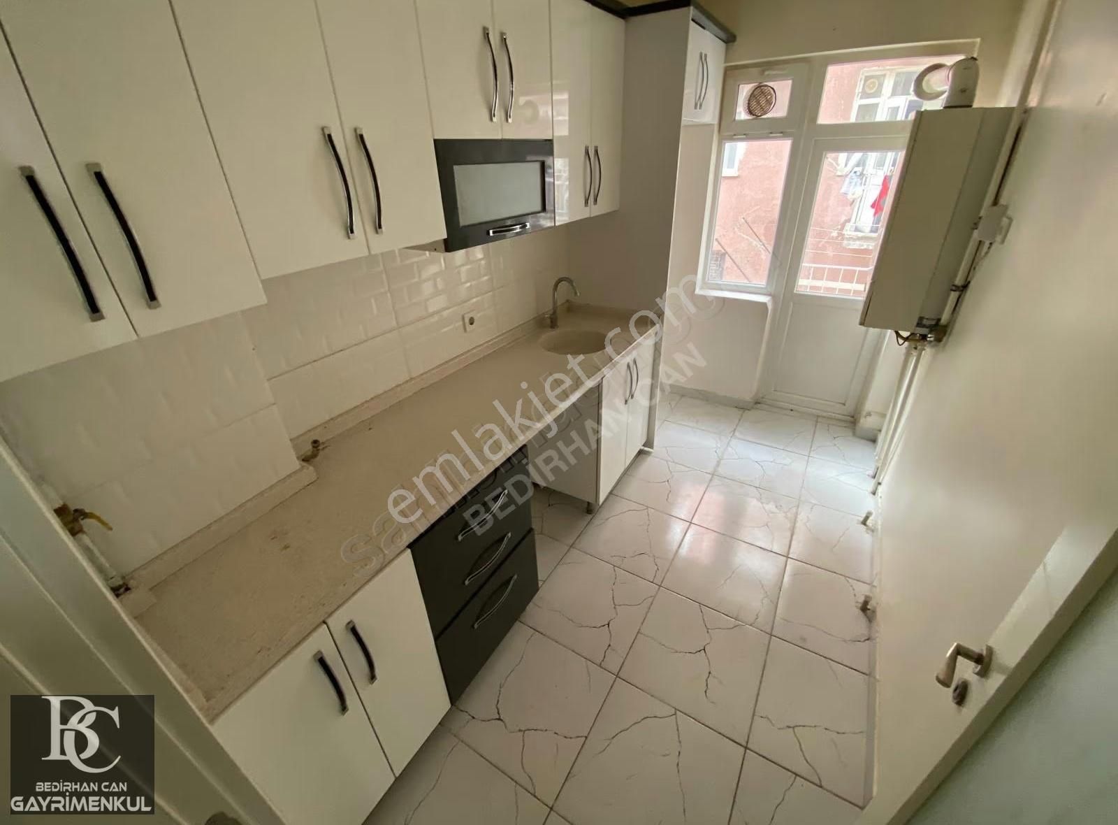 Bedirhan'dan Çekirge Cadde Üzeri Katta Ön Cephe