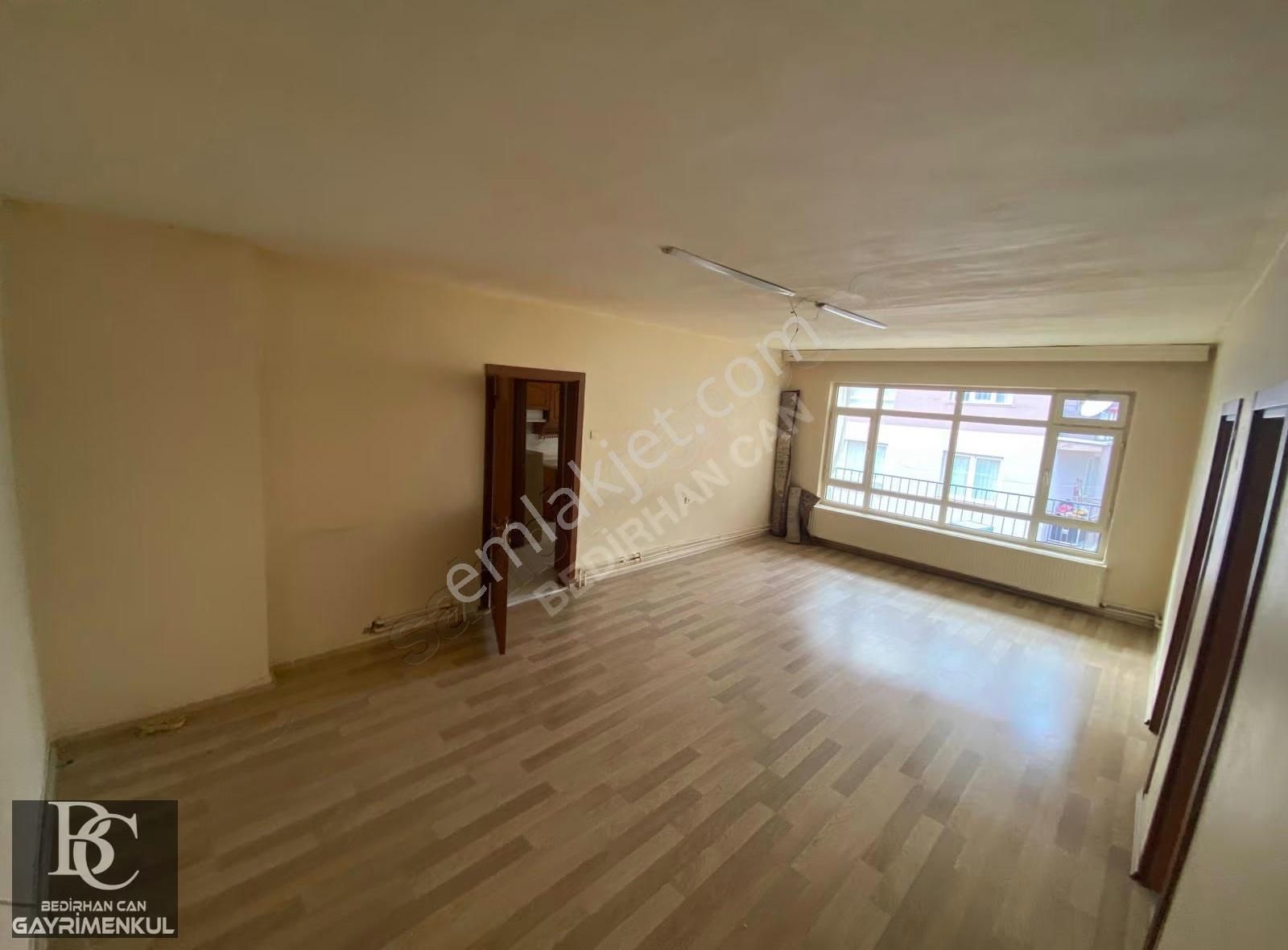 Bedirhan'dan Üst Kat Cadde Yakını Okul Dipinde Merkezi Yerleşim - Görsel 12