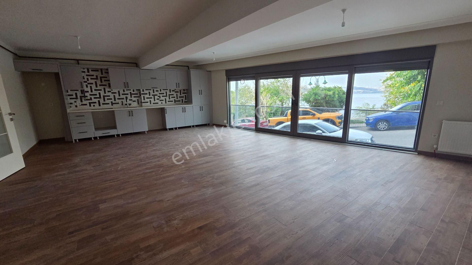 Selimiye & Karlık Bayırı Sokak’ta, Deniz Manzaralı Yüksek Giriş 2+1 - Görsel 5