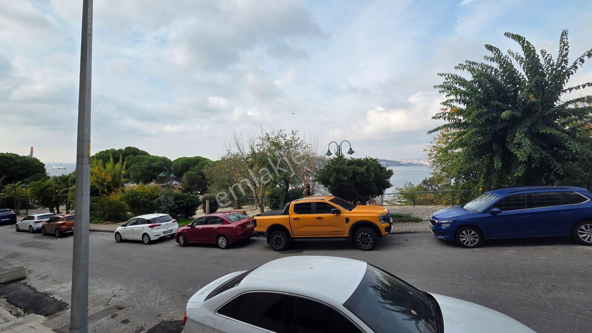 Selimiye & Karlık Bayırı Sokak’ta, Deniz Manzaralı Yüksek Giriş 2+1 - Görsel 6