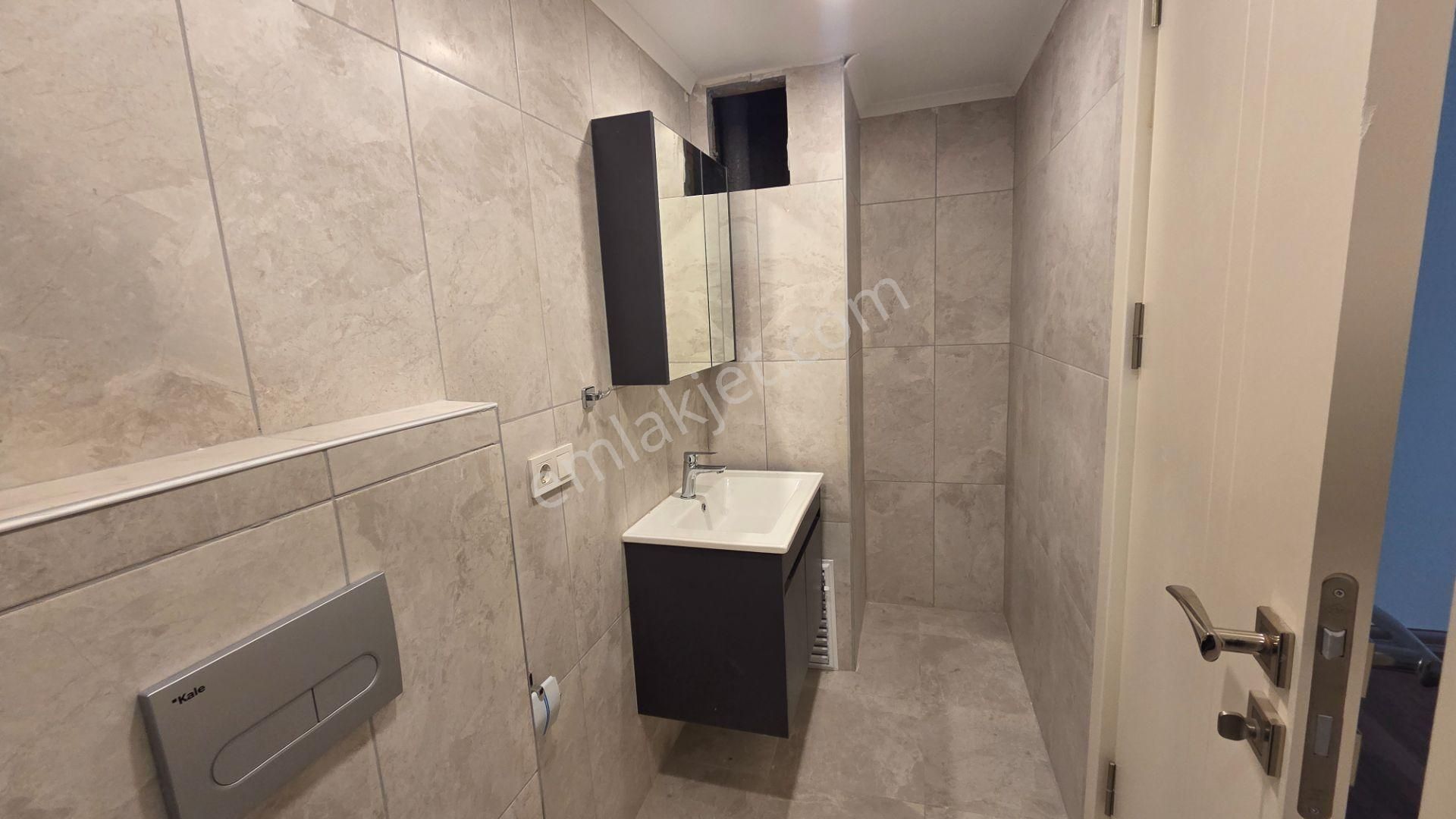 Selimiye & Karlık Bayırı Sokak’ta, Deniz Manzaralı Yüksek Giriş 2+1 - Görsel 12