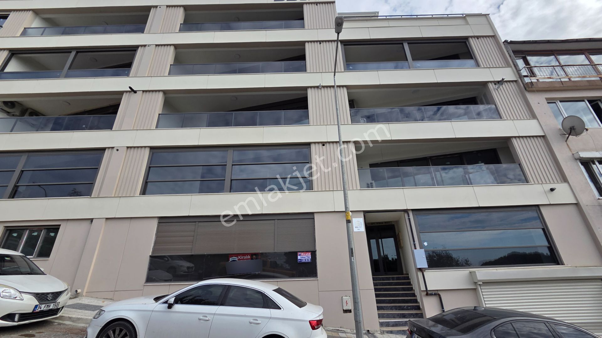 Selimiye & Karlık Bayırı Sokak’ta, Deniz Manzaralı Yüksek Giriş 2+1 - Görsel 2