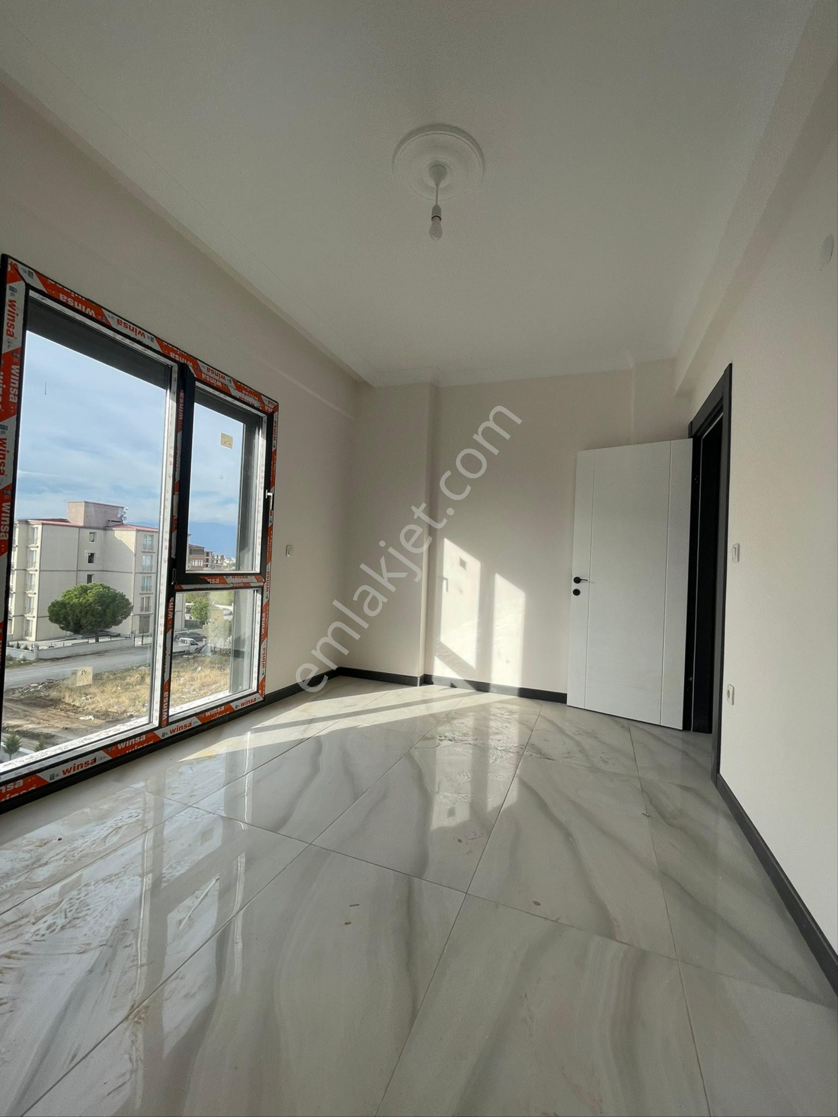 Miryadan Bademalanında 3+1 Ebeveyn Banyolu Geniş Daire - Görsel 9