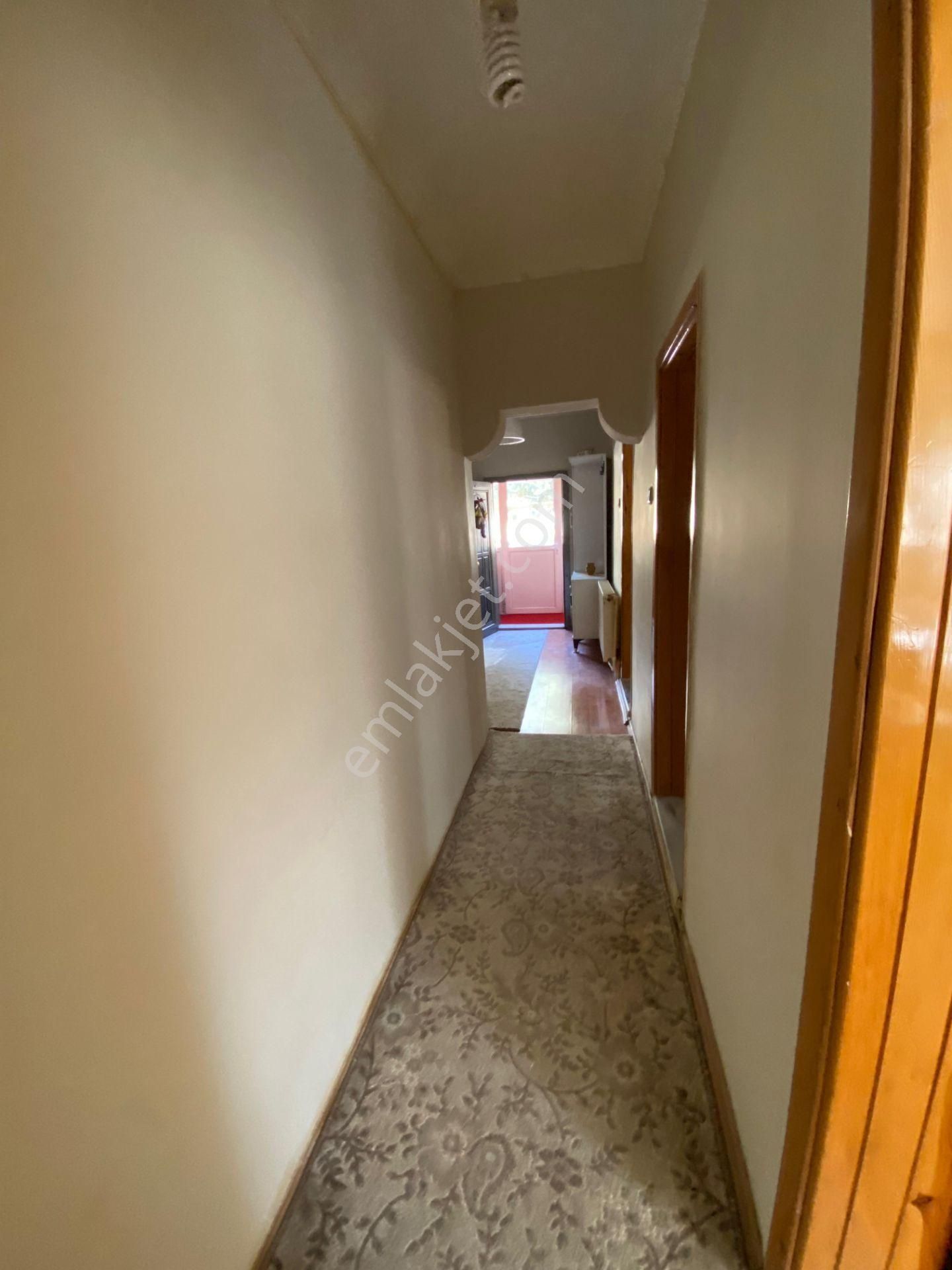 Ereğlinin Merkezinde 2 Katlı Müstakil Ev - Görsel 13