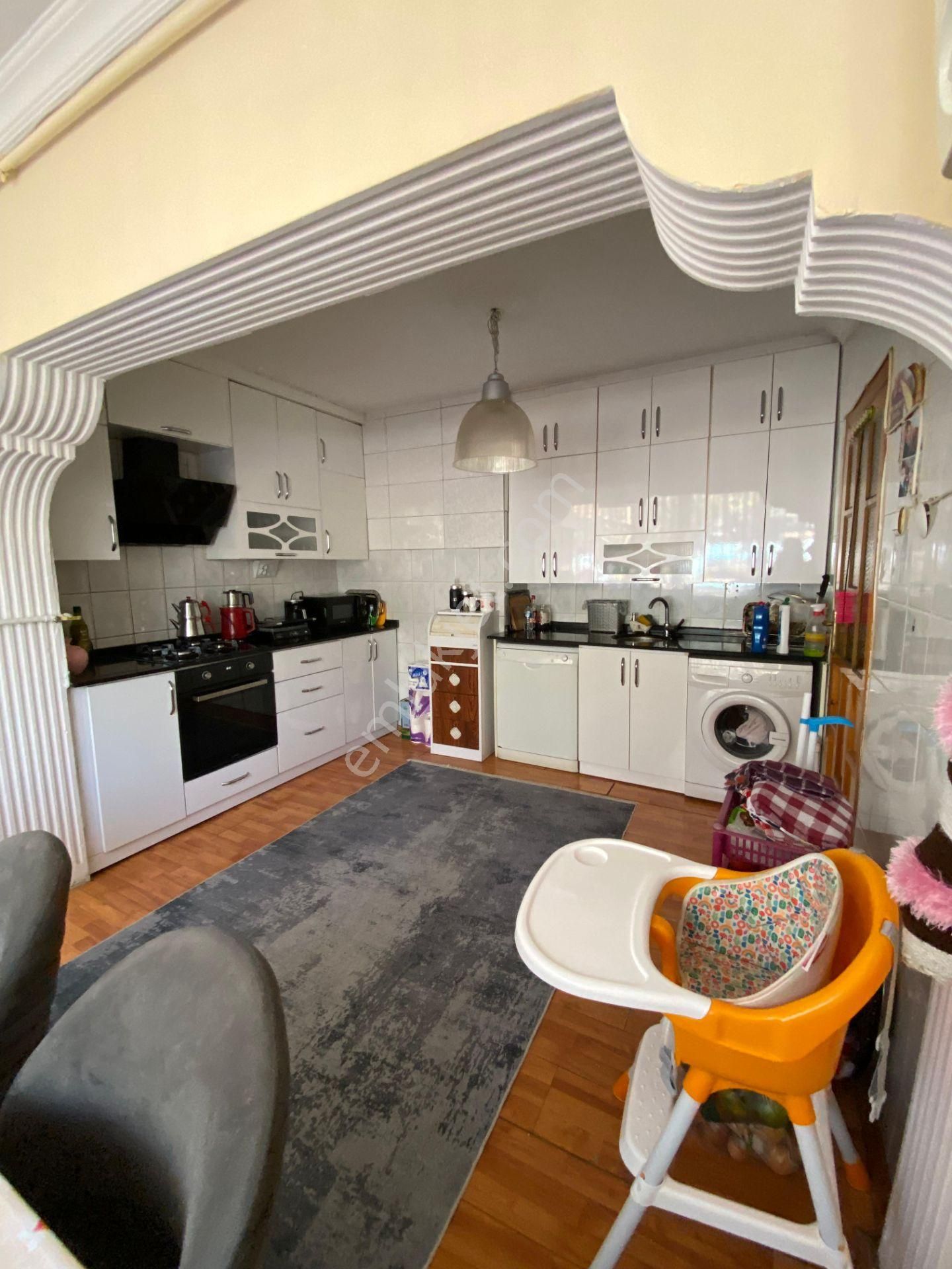 Ereğlinin Merkezinde 2 Katlı Müstakil Ev - Görsel 18