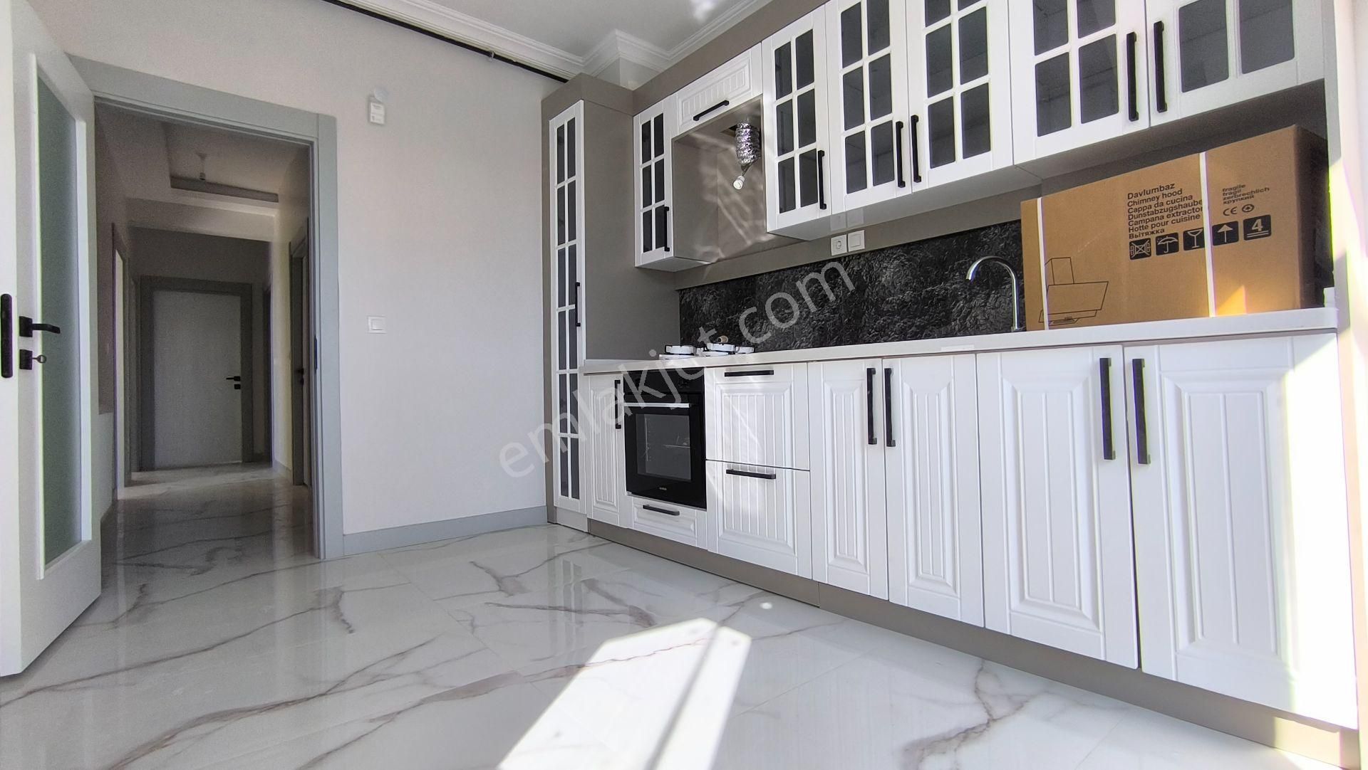 Senaemlaktan Yenkent Katlarda Fullyapılı Sıfır 3+1 Cam Balkonul Satılık Direler - Görsel 10