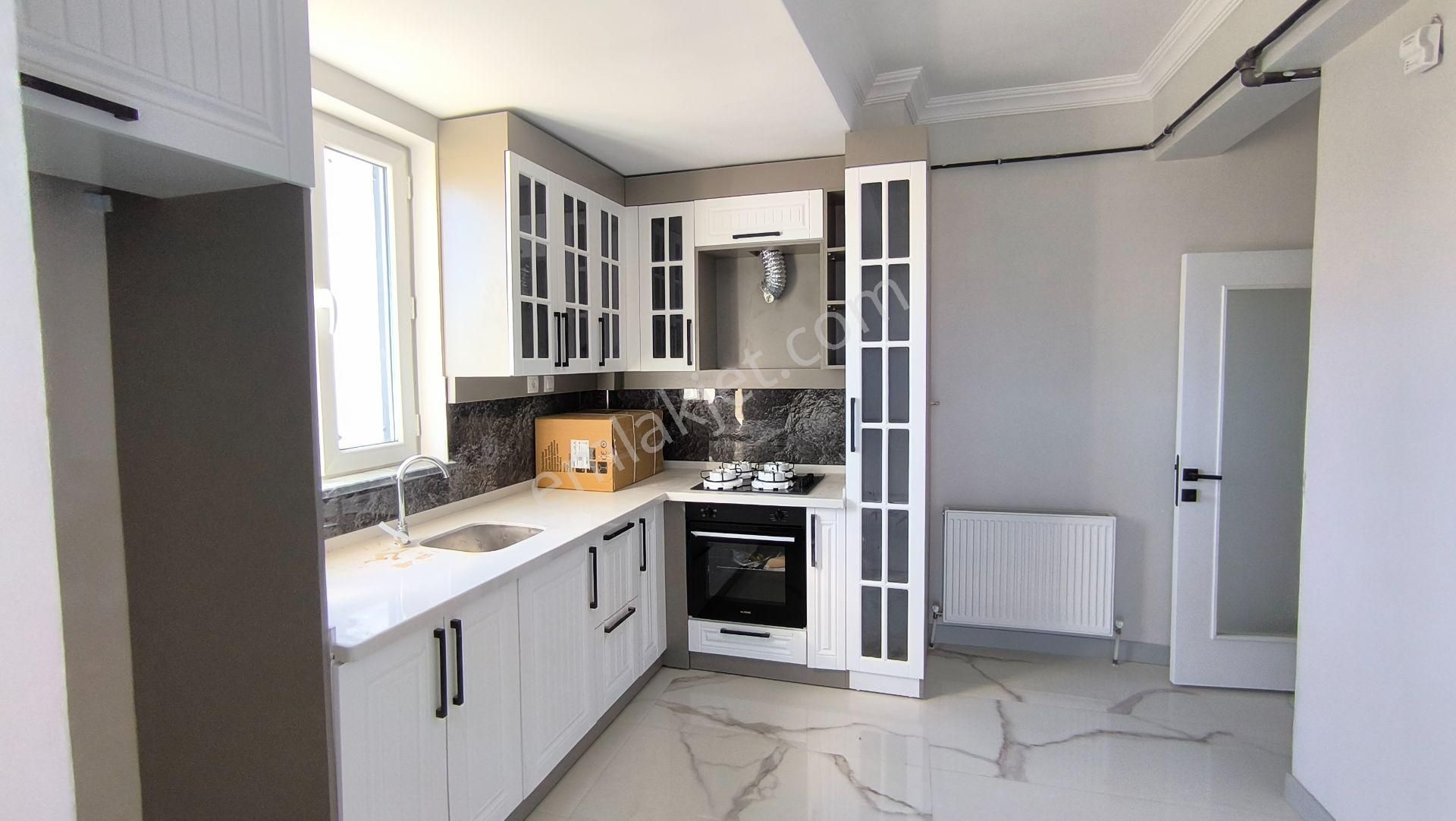 Senaemlaktan Yenkent Katlarda Fullyapılı Sıfır 3+1 Cam Balkonul Satılık Direler - Görsel 2