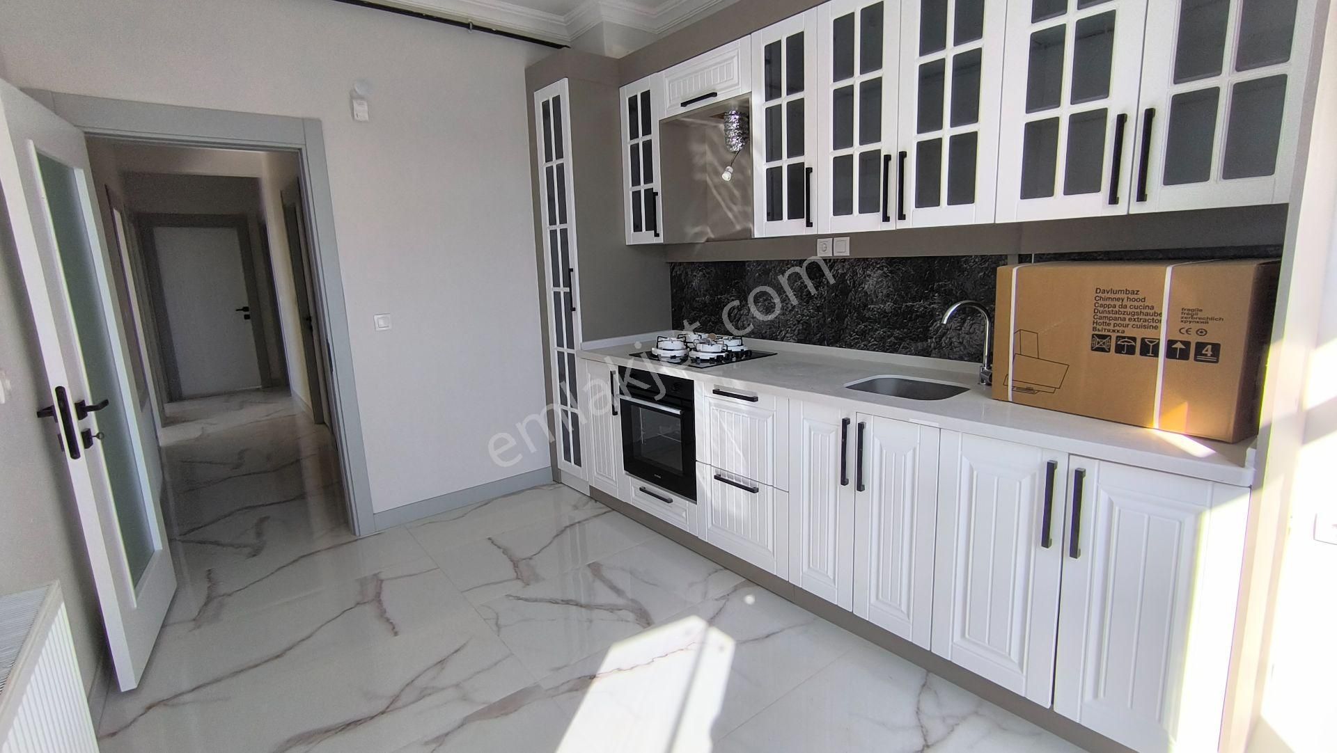 Senaemlaktan Yenkent Katlarda Fullyapılı Sıfır 3+1 Cam Balkonul Satılık Direler - Görsel 4