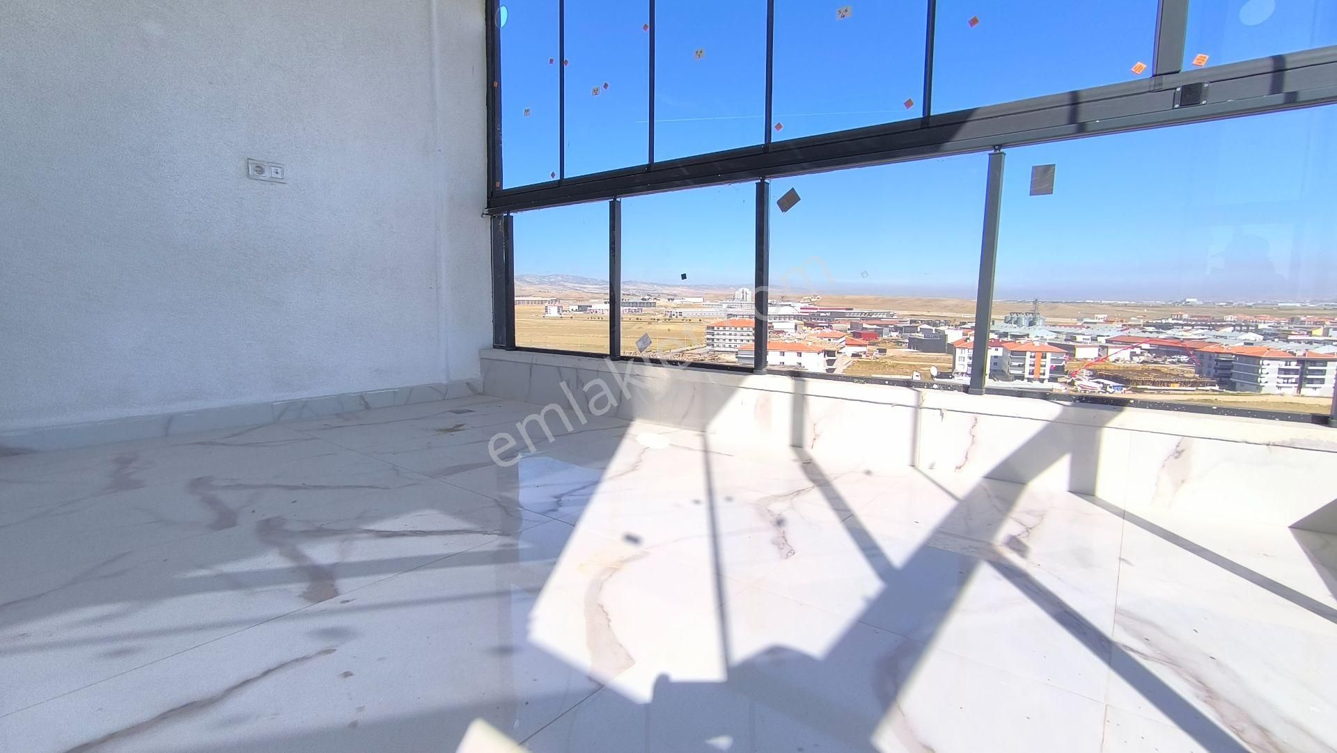 Senaemlaktan Yenkent Katlarda Fullyapılı Sıfır 3+1 Cam Balkonul Satılık Direler - Görsel 7