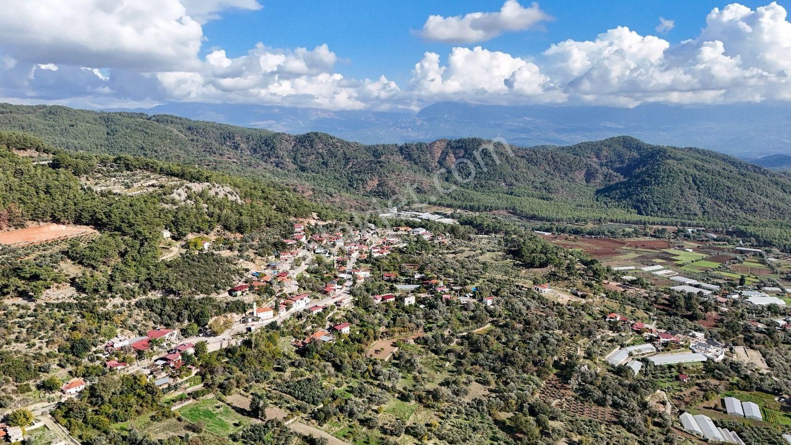 Fethiye Yakacık'ta Projesi Hazır 1697m2 Köyiçi Konumda Satılık Tarla - Görsel 2
