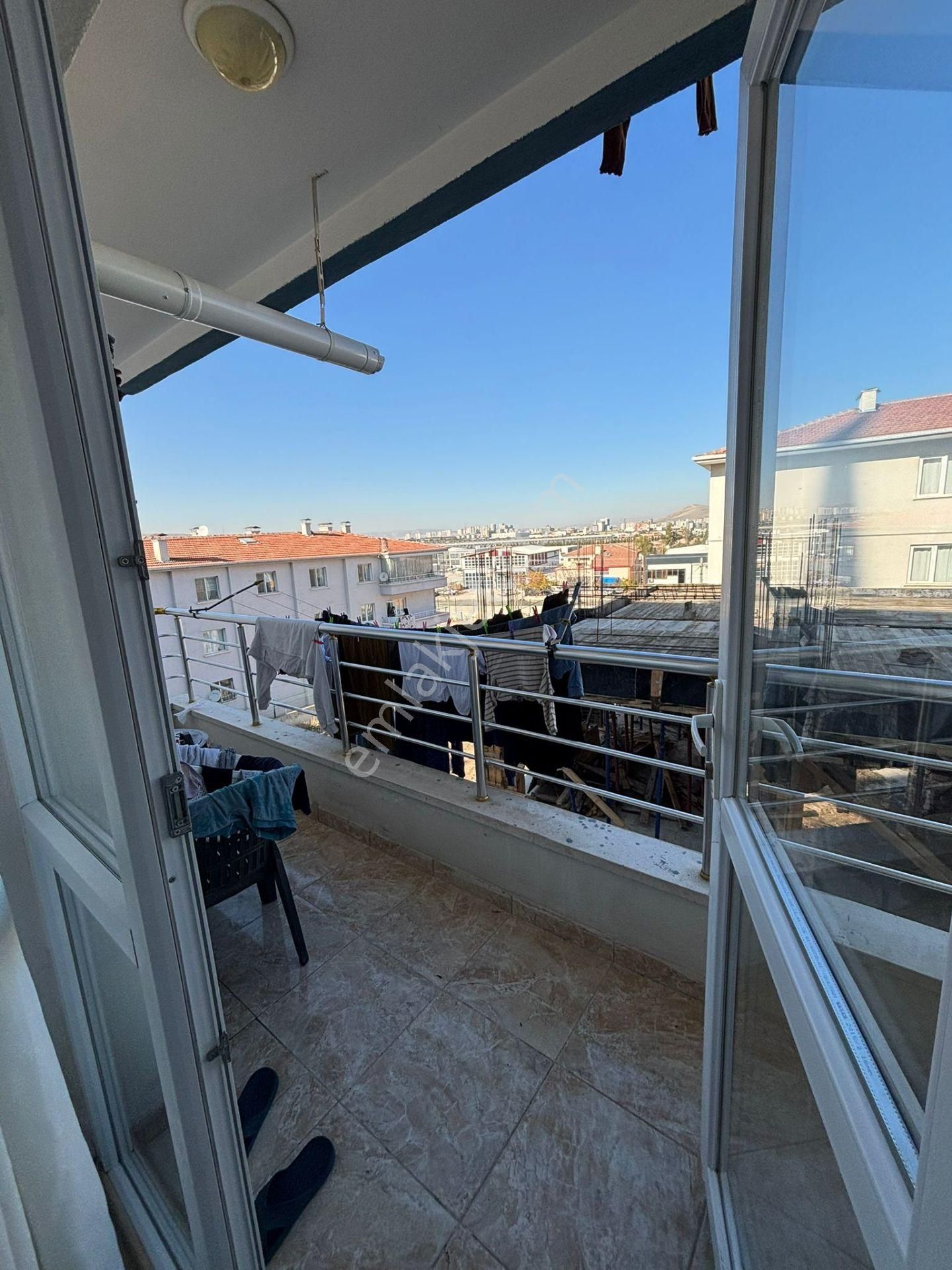 Tandoğan'da Buhara Caddesine Yakın Konumda 3+1 Bağımsız Ara Katta Full+full Yapılı Daireeeeeeeeeeeee - Görsel 18