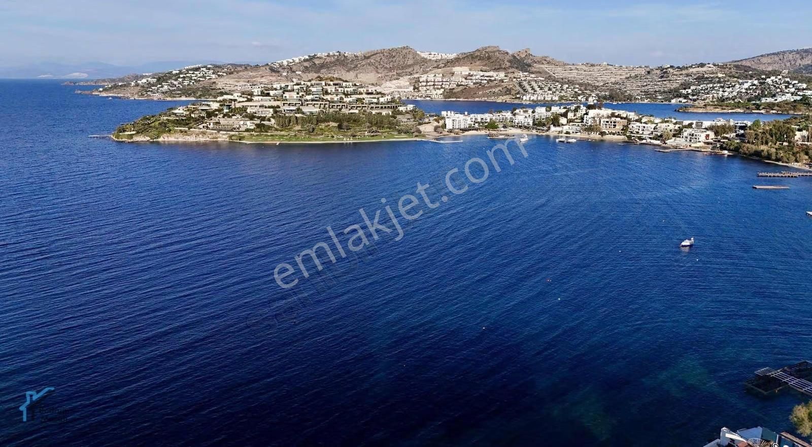 Tilkicik'te Varyap'ta Açık Deniz Manzaralı 1+1 Residence Dairesi - Görsel 3