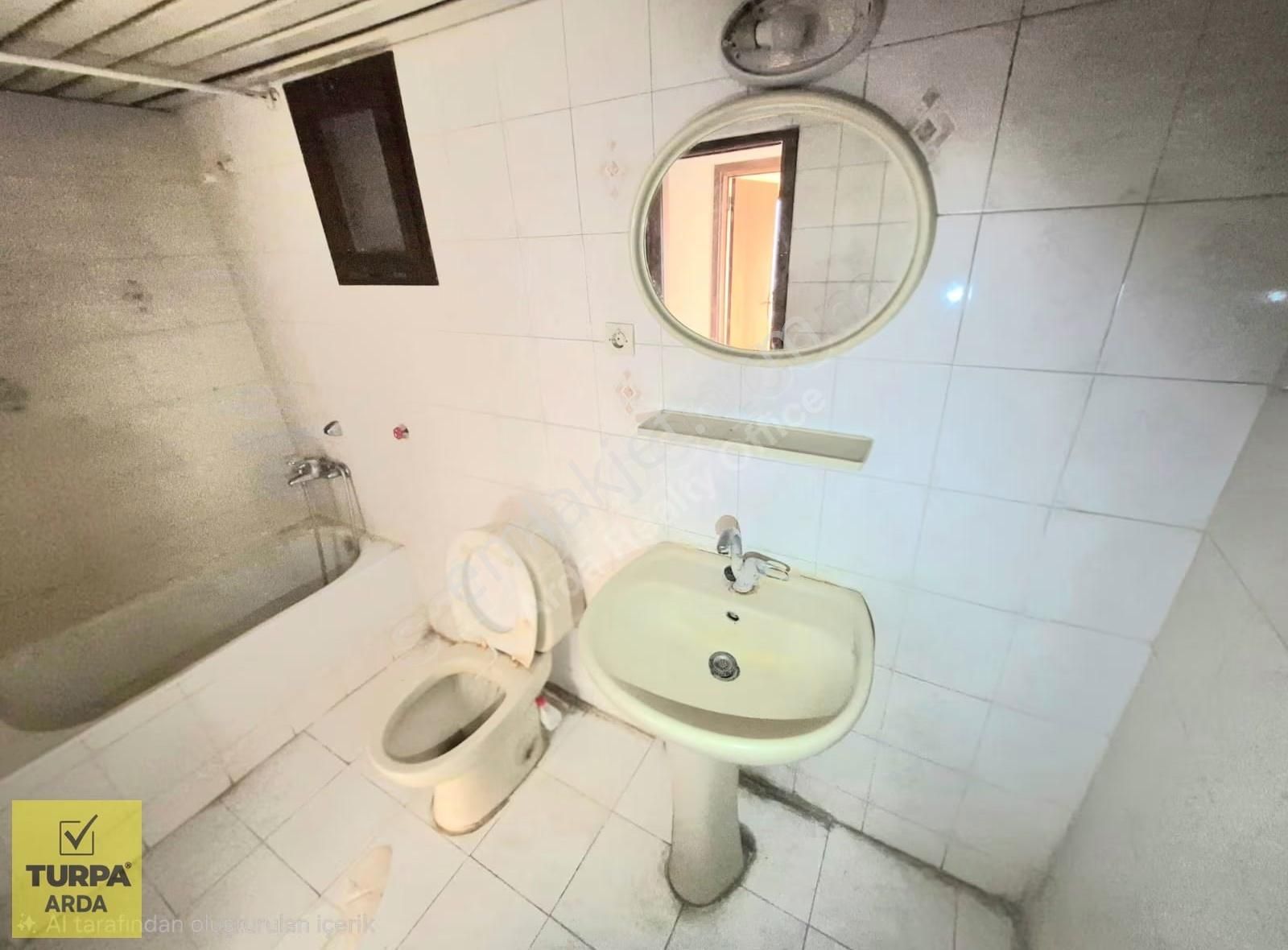 K.yaka Çarşı Yakını Asansörlü Otoparklı D.gazlı 3+1 150 M2 - Görsel 20