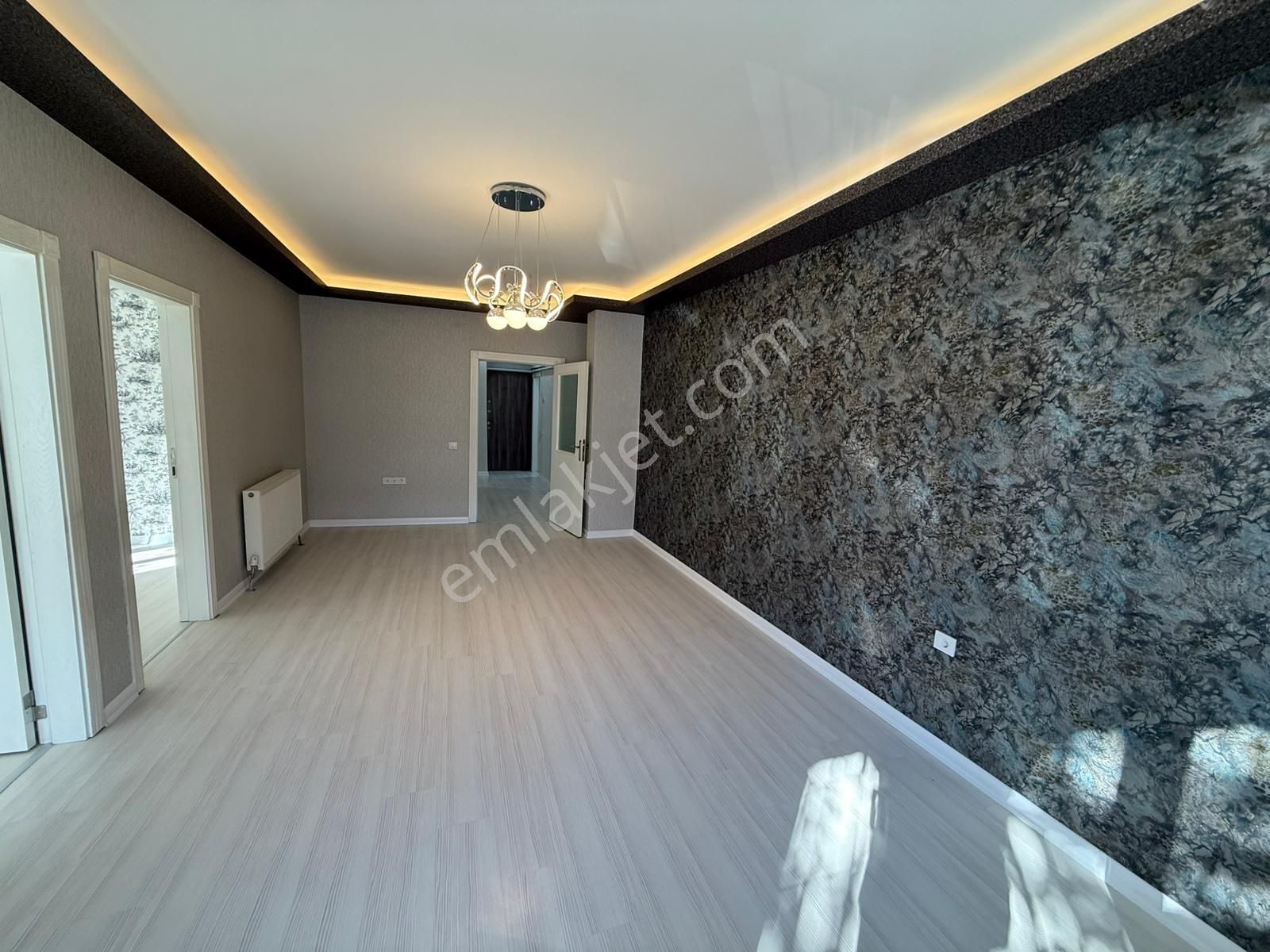 Bilgen Vatan'dan Tepebaşı'nda Cadde Yakını Megalüks Yapılı Giriş Kat Ön Cephe Satılık 3+1 Daire - Görsel 13