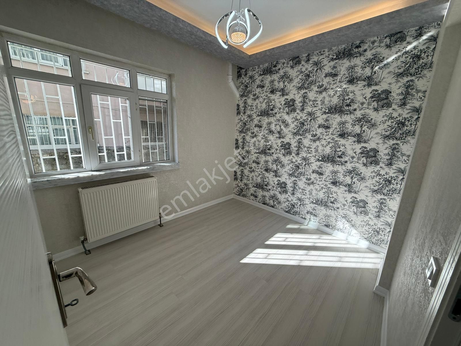 Bilgen Vatan'dan Tepebaşı'nda Cadde Yakını Megalüks Yapılı Giriş Kat Ön Cephe Satılık 3+1 Daire - Görsel 11