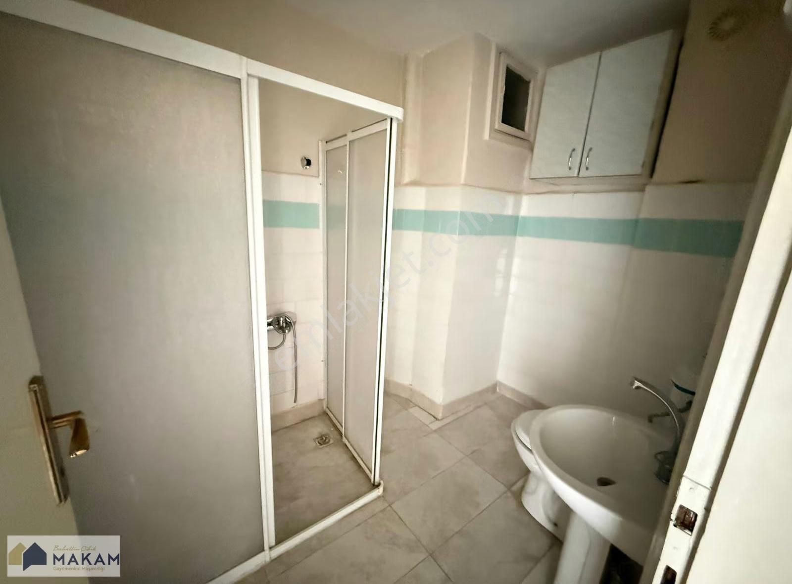 Yaka Caddesinde Yeni Bakım Yapılmış Satılık 2+1 Daire - Görsel 8