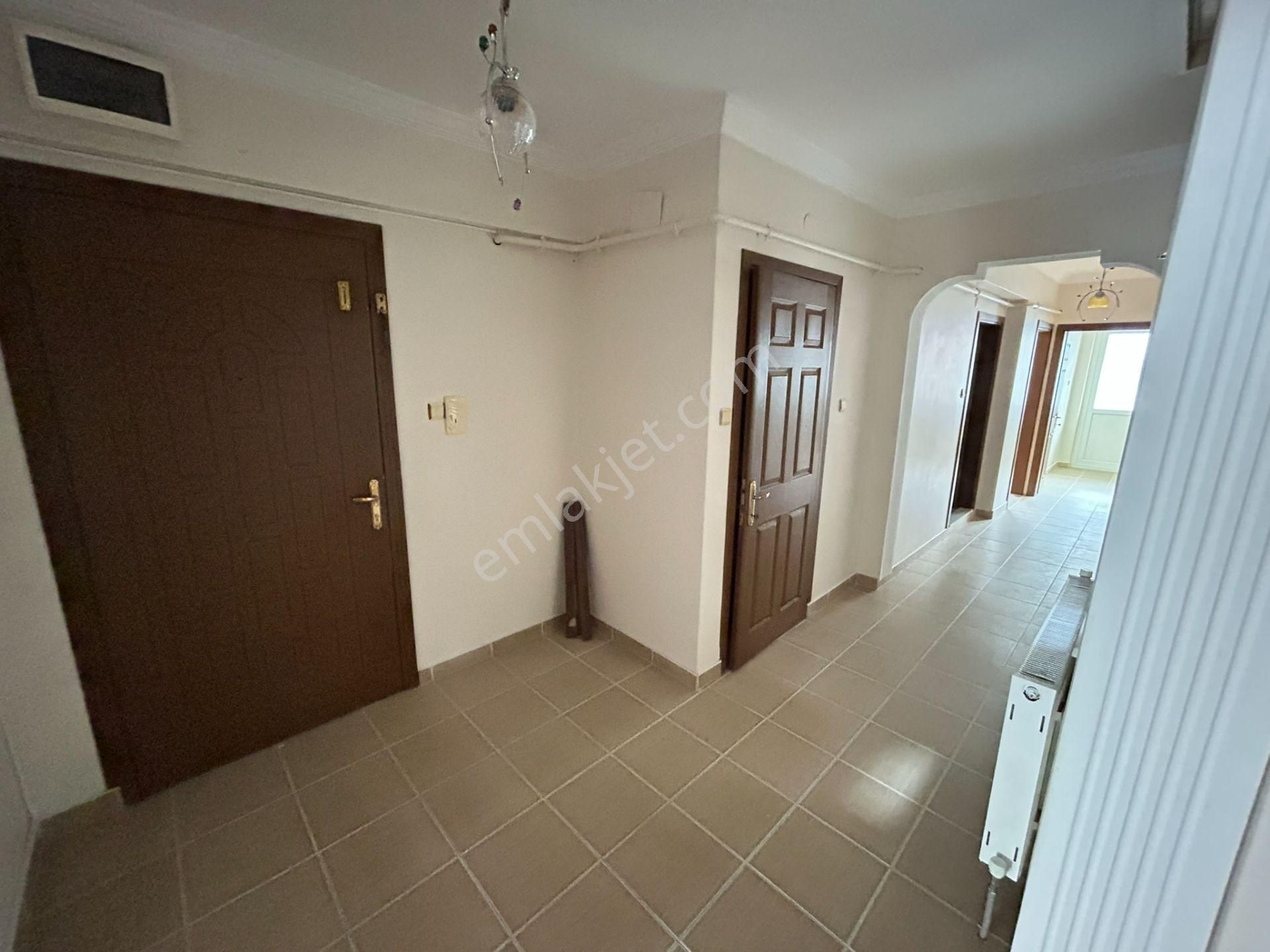 Cihan Emlak - Kiralık Paşabayırda Geniş Metrajlı 3+1 Daire - Görsel 12