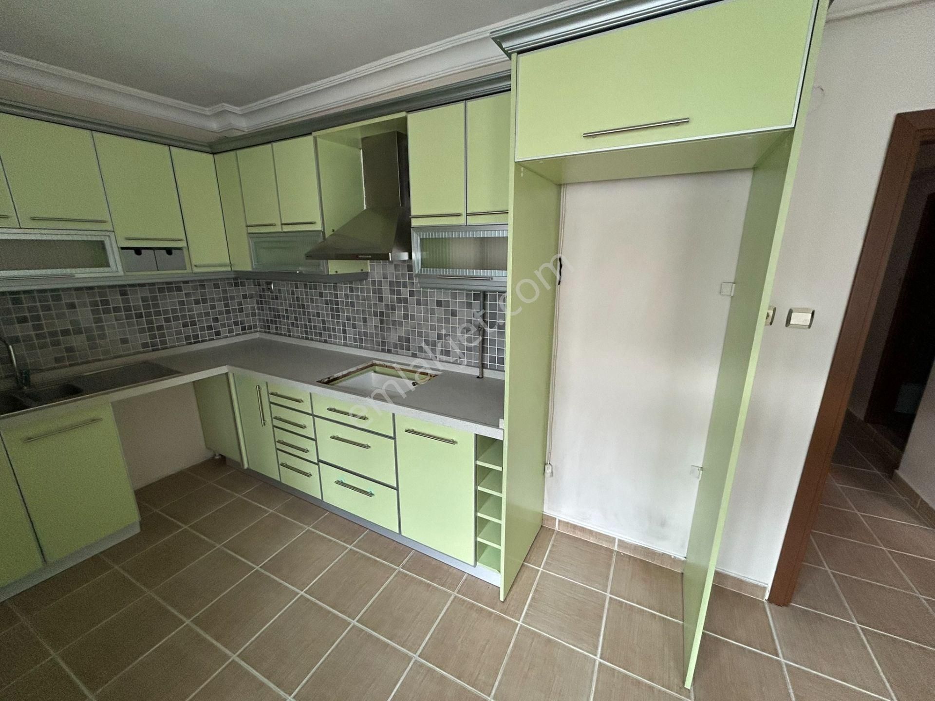 Cihan Emlak - Kiralık Paşabayırda Geniş Metrajlı 3+1 Daire - Görsel 23