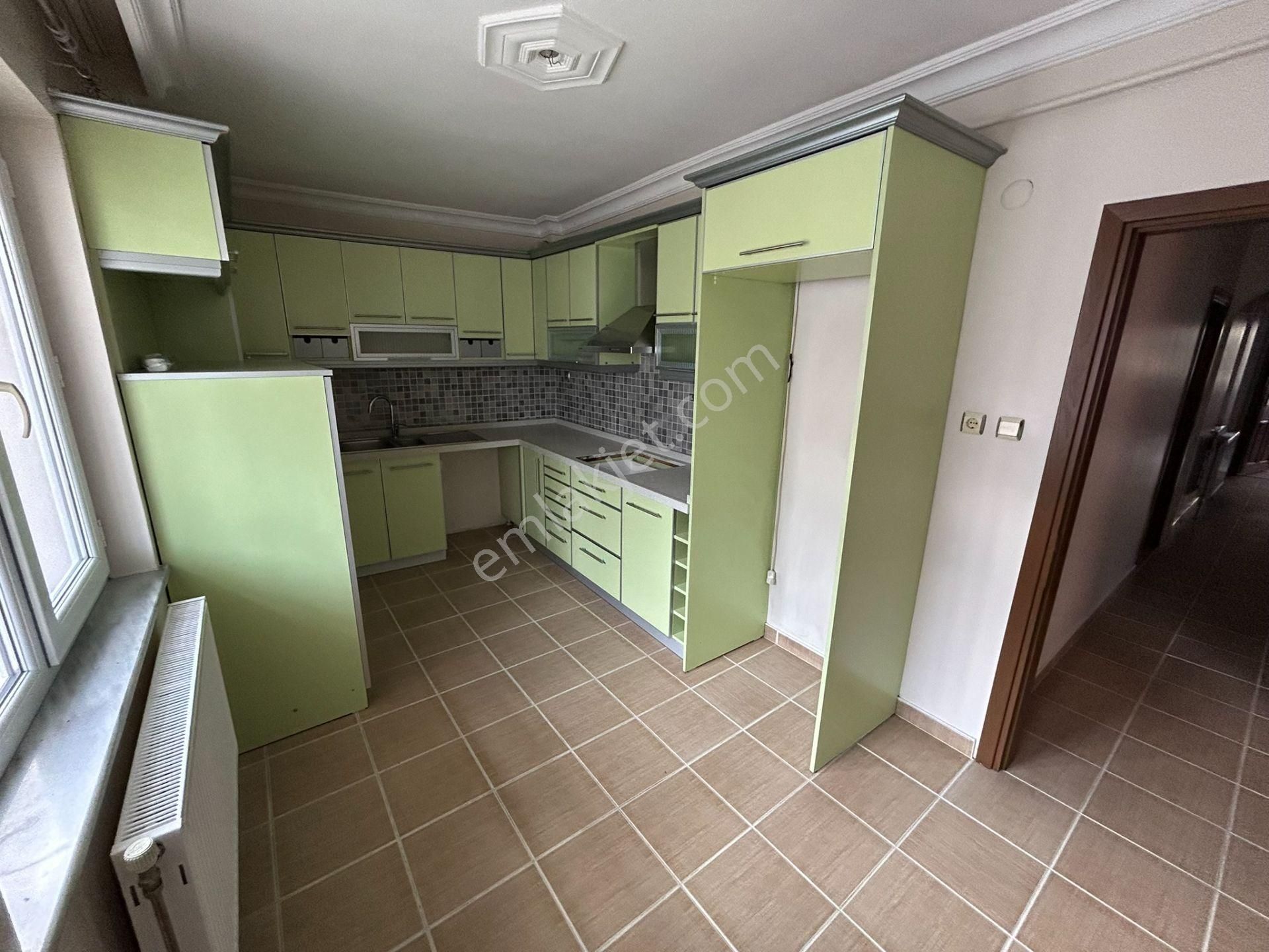 Cihan Emlak - Kiralık Paşabayırda Geniş Metrajlı 3+1 Daire - Görsel 21