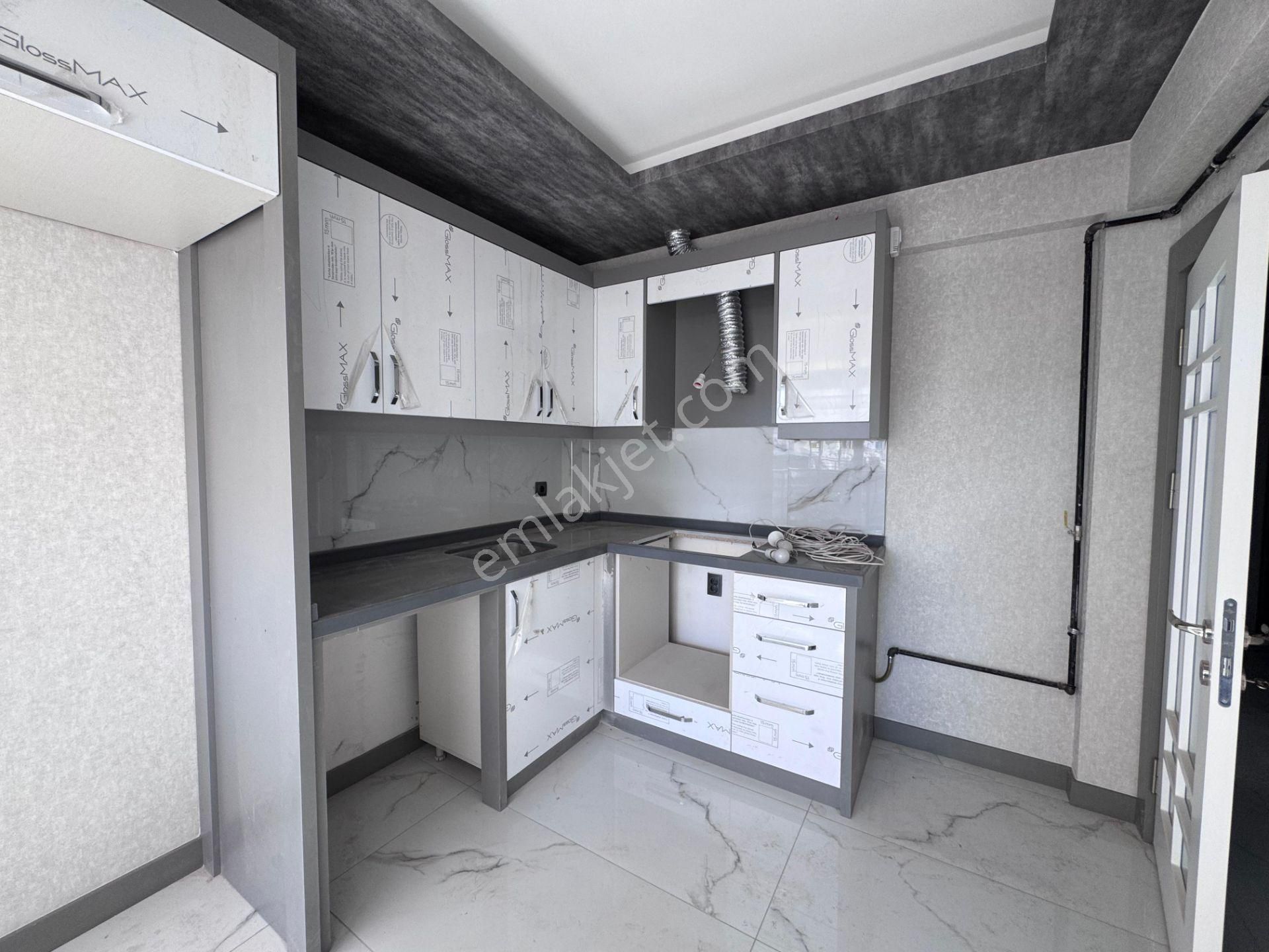 Yenikent Mustafa Kemal'de 4+1 Merkezde Ön Cephe Satılık Daire - Görsel 3