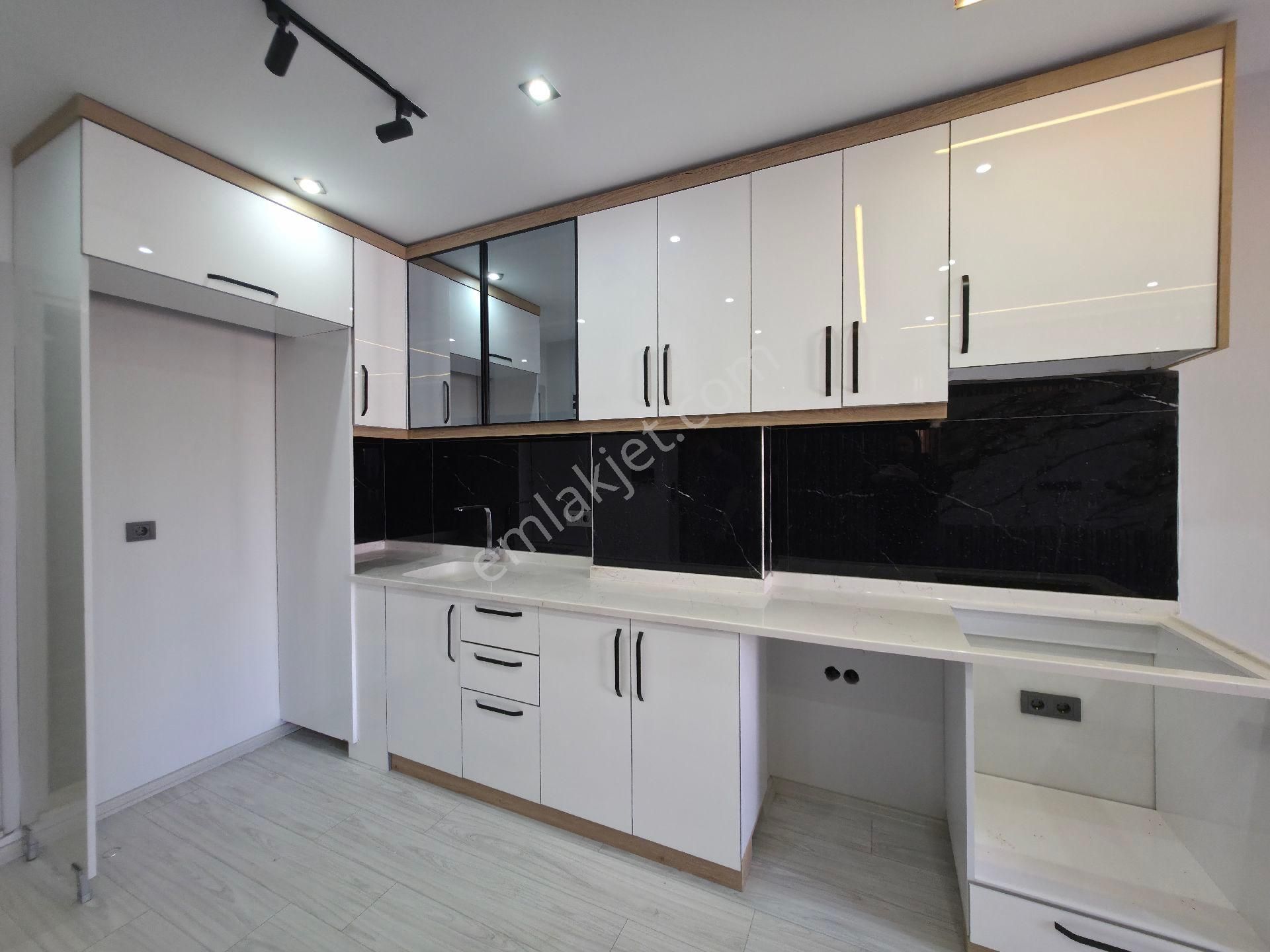 Merkezde,şık Tasarımlı 2+1 Daire - Görsel 4