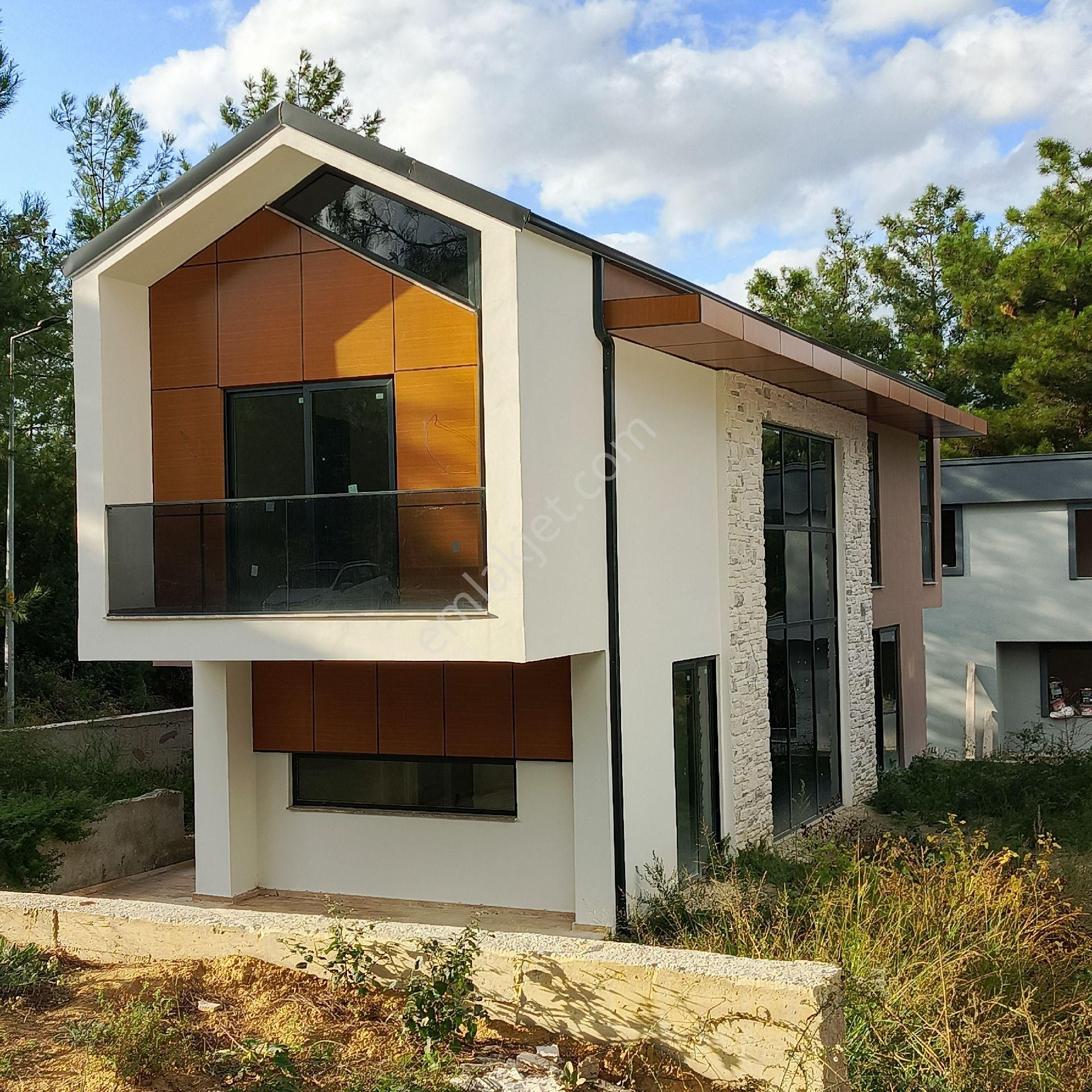 Satılık Müstakil Lüks Villa, Özel Havuzlu , Butik Site İçinde - Görsel 7