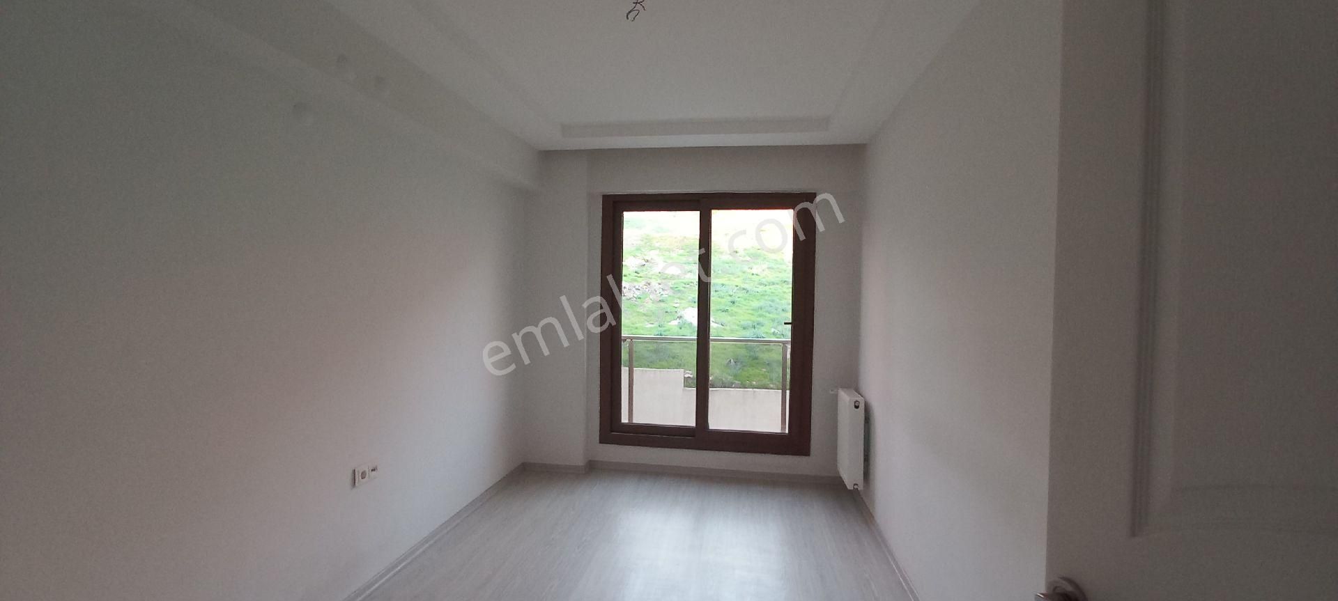 Çiğli Esentepe Mah 7 Yıllık Ebeveyin Banyolu Çift Balkonlu Daire - Görsel 17