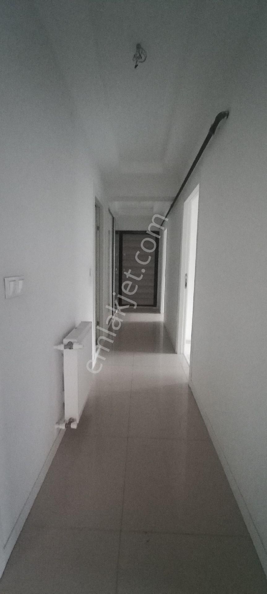 Çiğli Esentepe Mah 7 Yıllık Ebeveyin Banyolu Çift Balkonlu Daire - Görsel 22