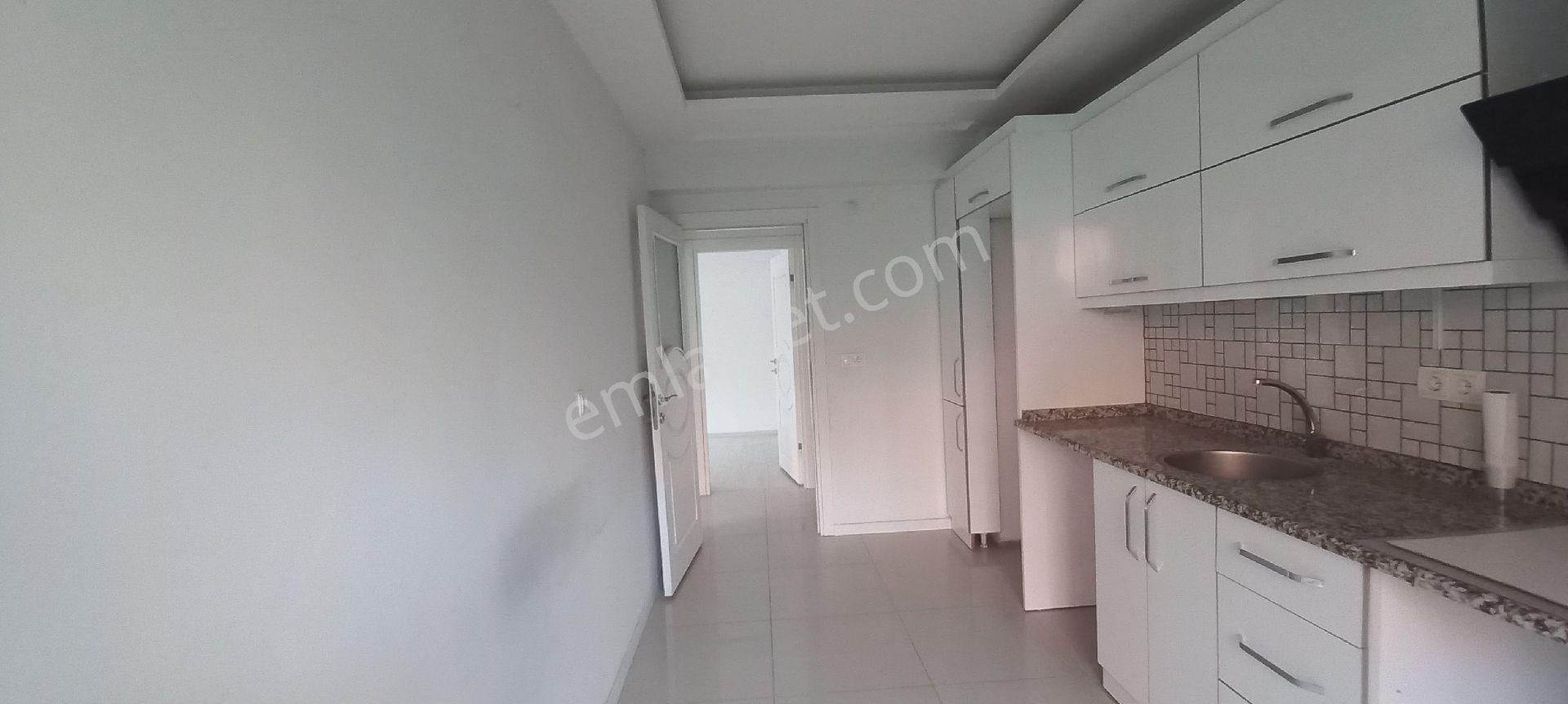 Çiğli Esentepe Mah 7 Yıllık Ebeveyin Banyolu Çift Balkonlu Daire - Görsel 7