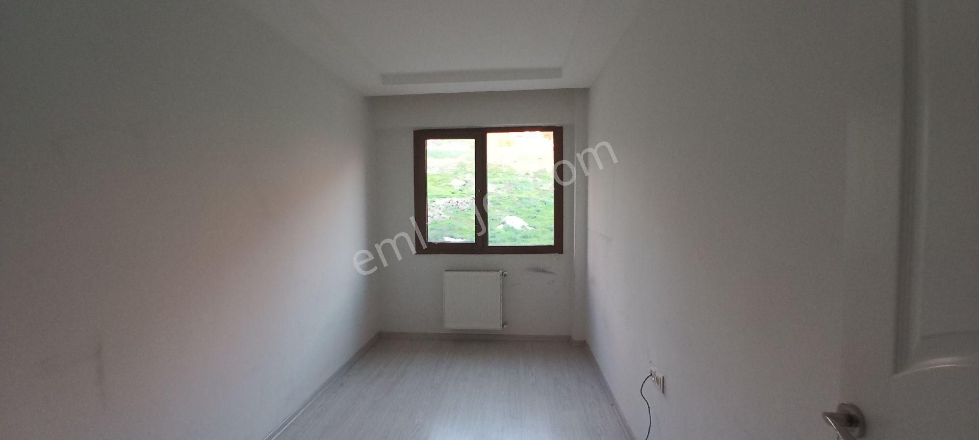 Çiğli Esentepe Mah 7 Yıllık Ebeveyin Banyolu Çift Balkonlu Daire - Görsel 15