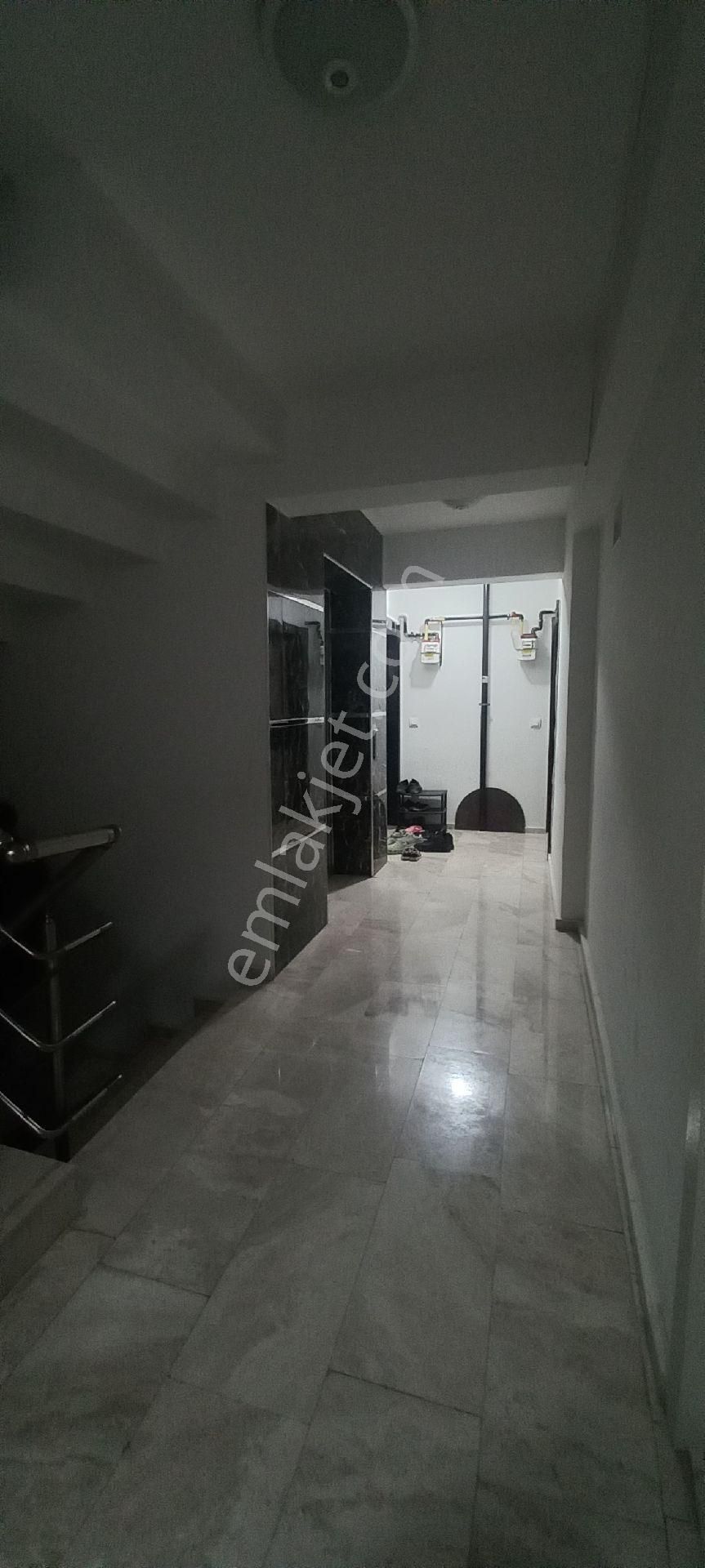 Çiğli Esentepe Mah 7 Yıllık Ebeveyin Banyolu Çift Balkonlu Daire - Görsel 30