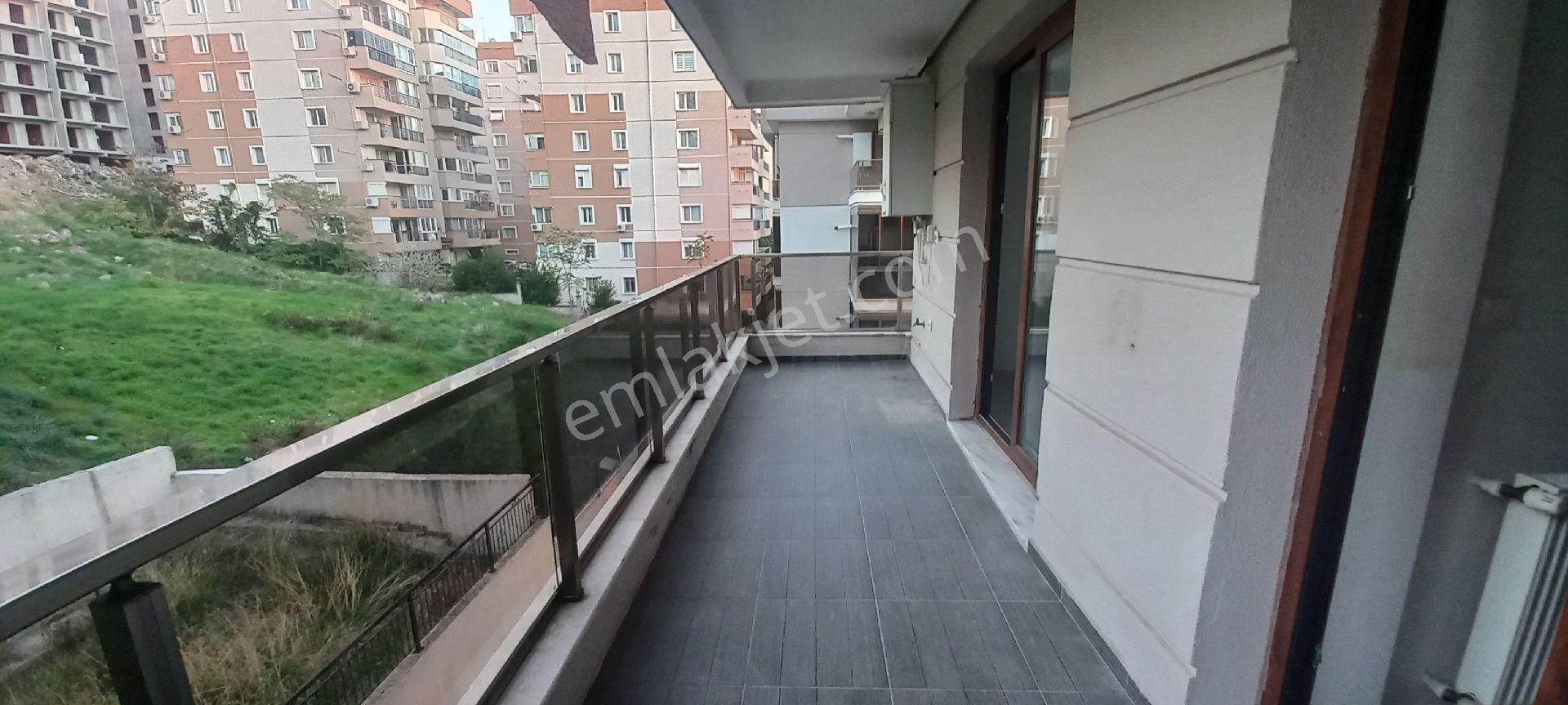 Çiğli Esentepe Mah 7 Yıllık Ebeveyin Banyolu Çift Balkonlu Daire - Görsel 24