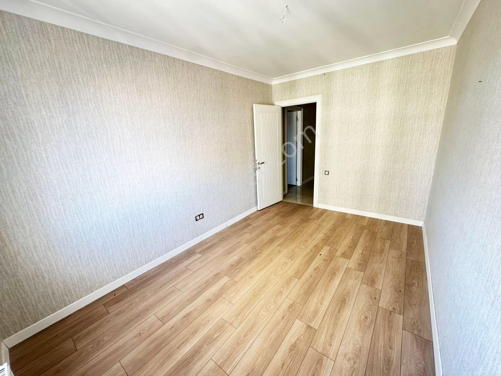 Ovacık'ta Bulvar Cephesile Ayrıcalıklı Modern Dizayn 3.5+1 - Görsel 17