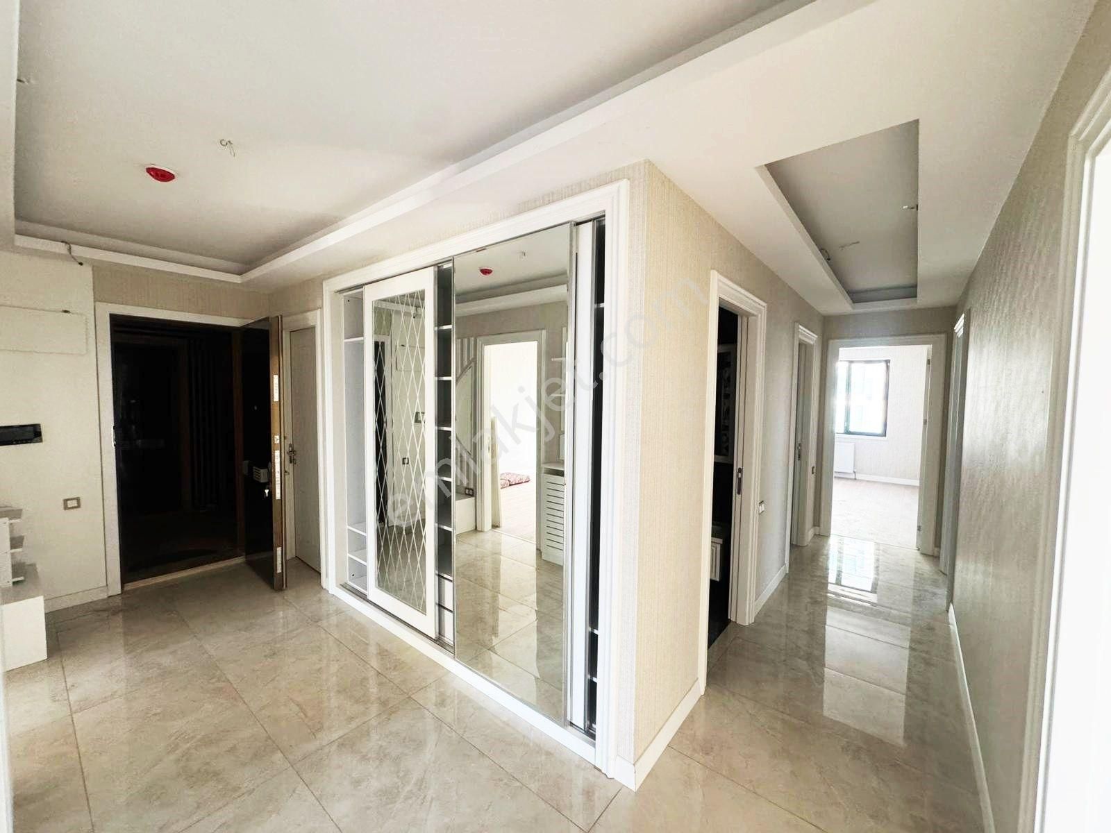 Ovacık'ta Bulvar Cephesile Ayrıcalıklı Modern Dizayn 3.5+1 - Görsel 28