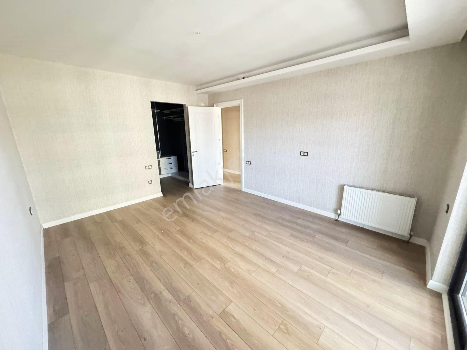 Ovacık'ta Bulvar Cephesile Ayrıcalıklı Modern Dizayn 3.5+1 - Görsel 15