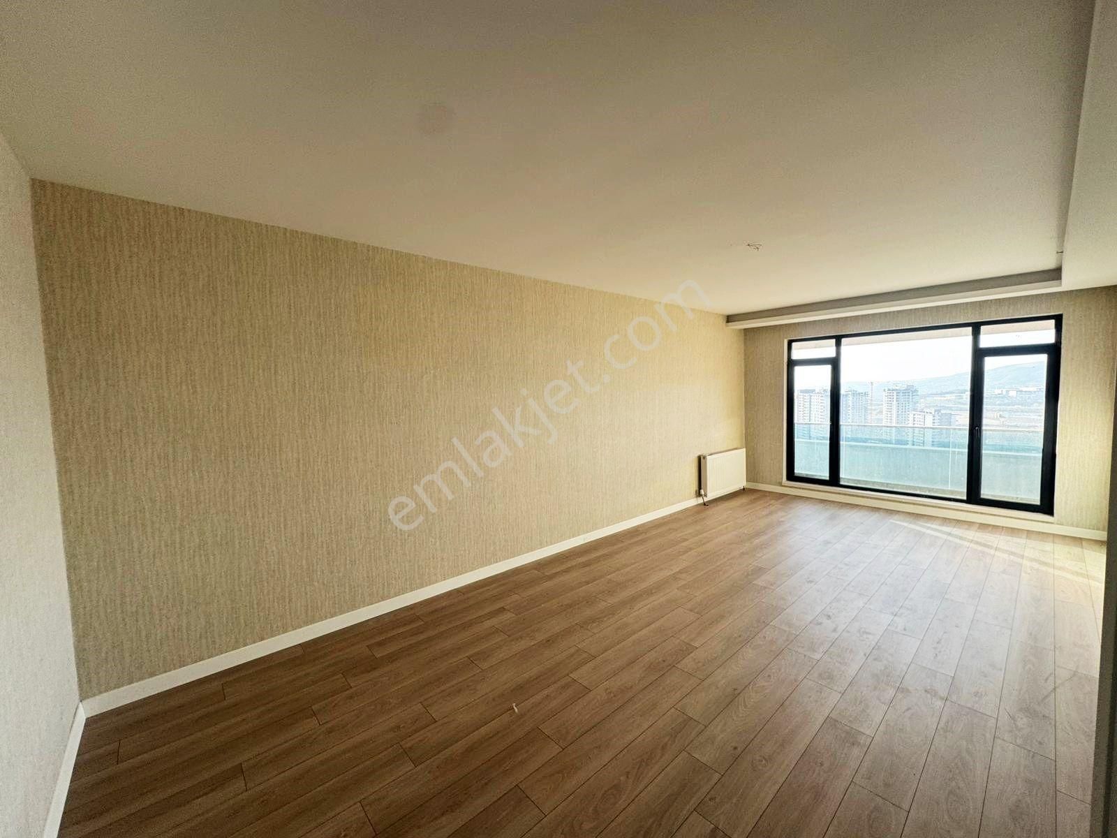 Ovacık'ta Bulvar Cephesile Ayrıcalıklı Modern Dizayn 3.5+1 - Görsel 9