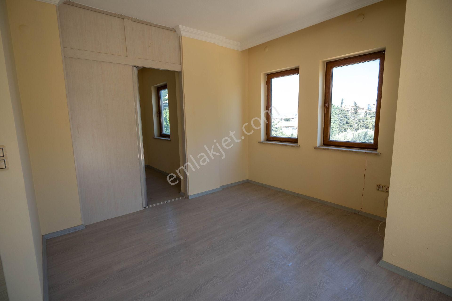 Datça Merkezde Satılık Deniz Gören Müstakil 3+1tripleks 180m2 Villa - Görsel 13